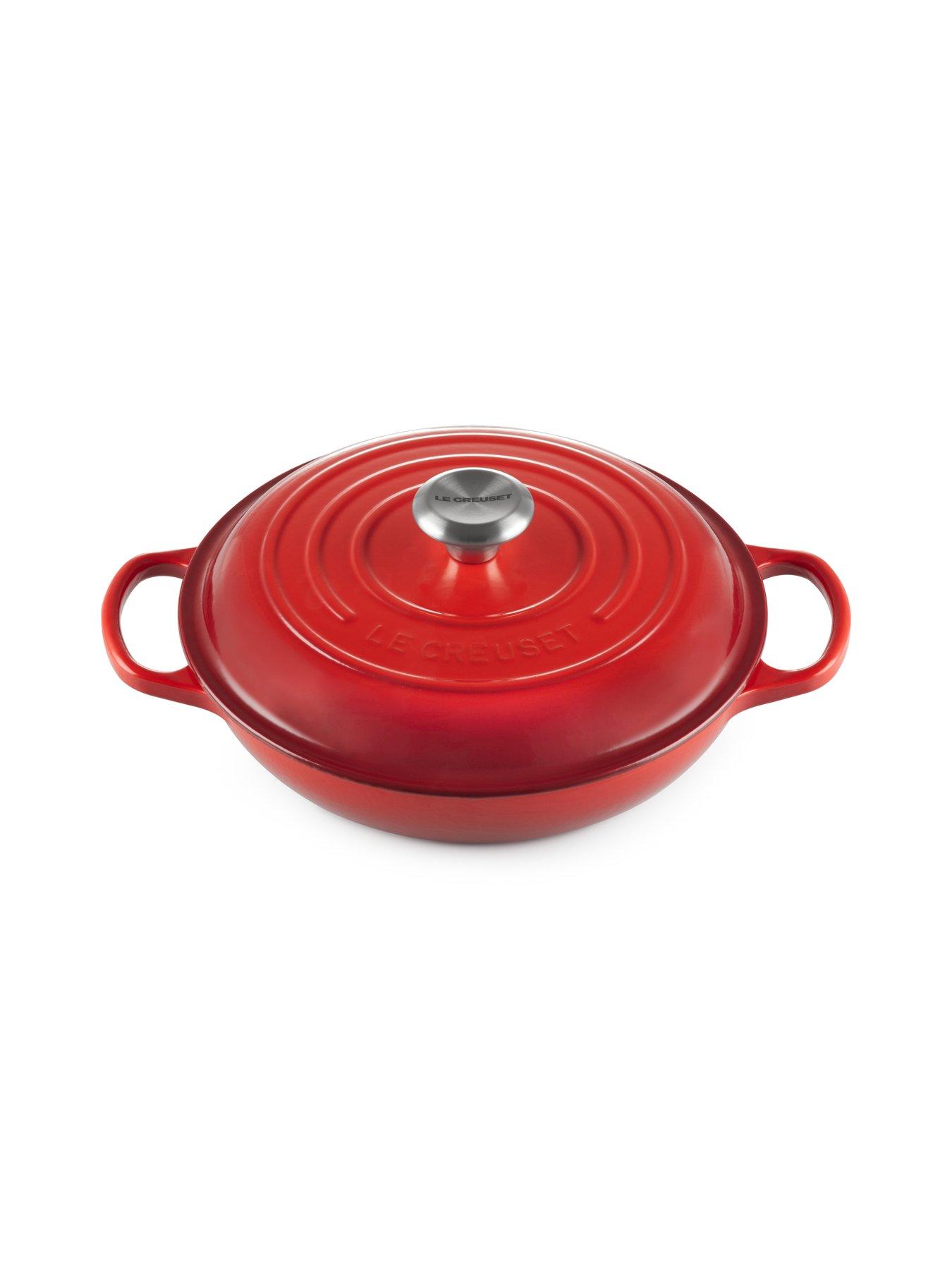 le-creuset-signature-30-cm-shallow-cast-iron-casserole-in-ceriseoutfit