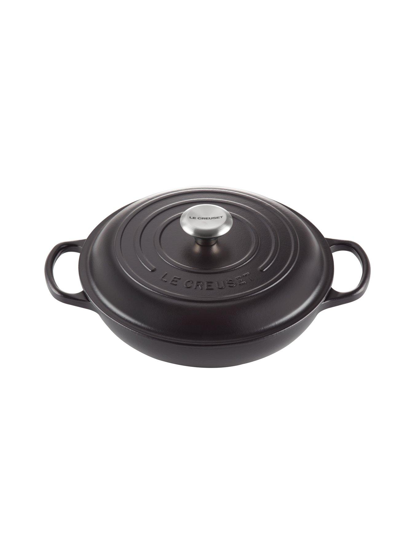 le-creuset-signature-30-cm-shallow-cast-iron-casserole-in-satin-blackstillFront