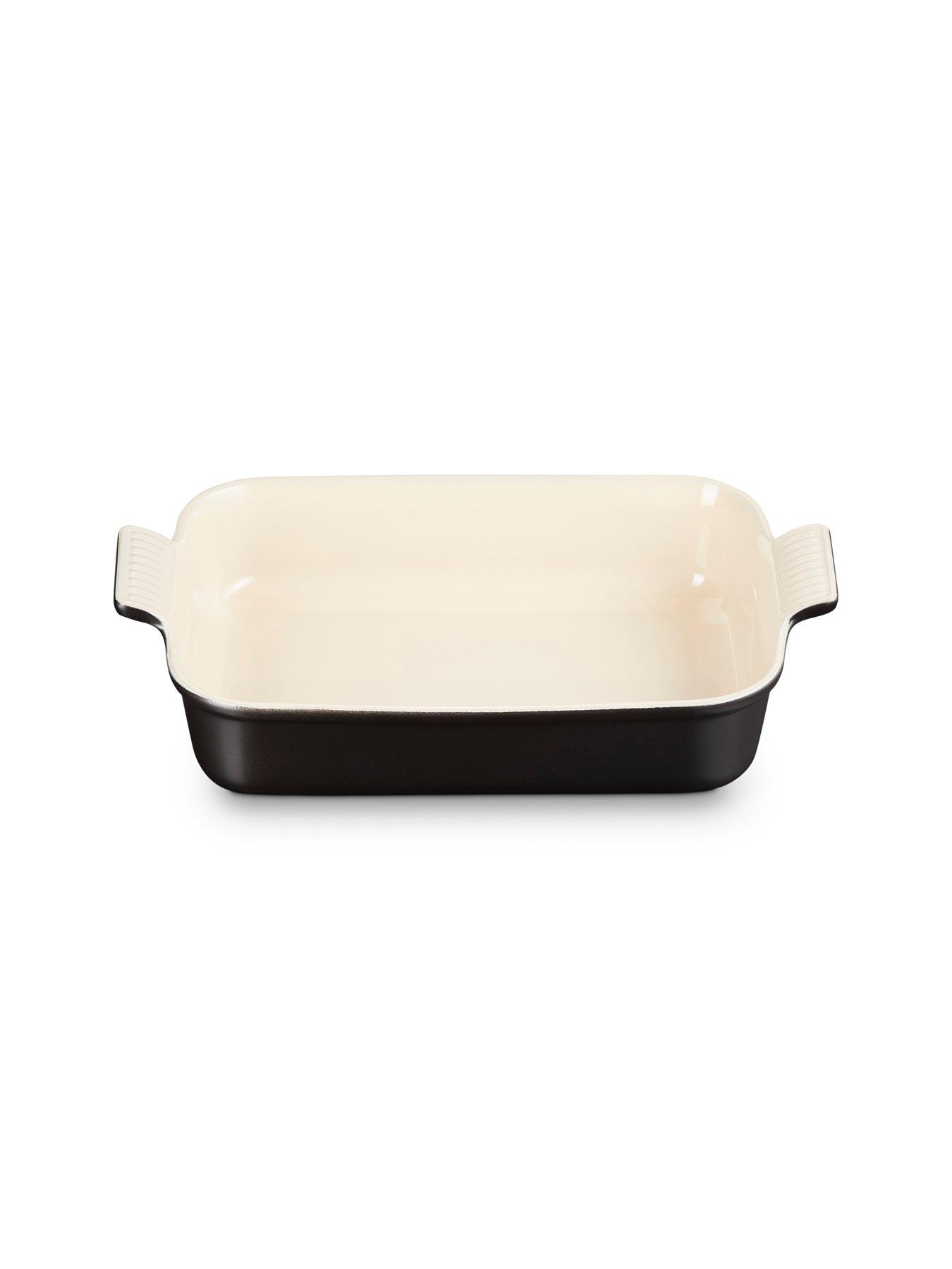 le-creuset-heritage-stoneware-32-cm-large-rectangular-dish-in-satin-blackstillFront