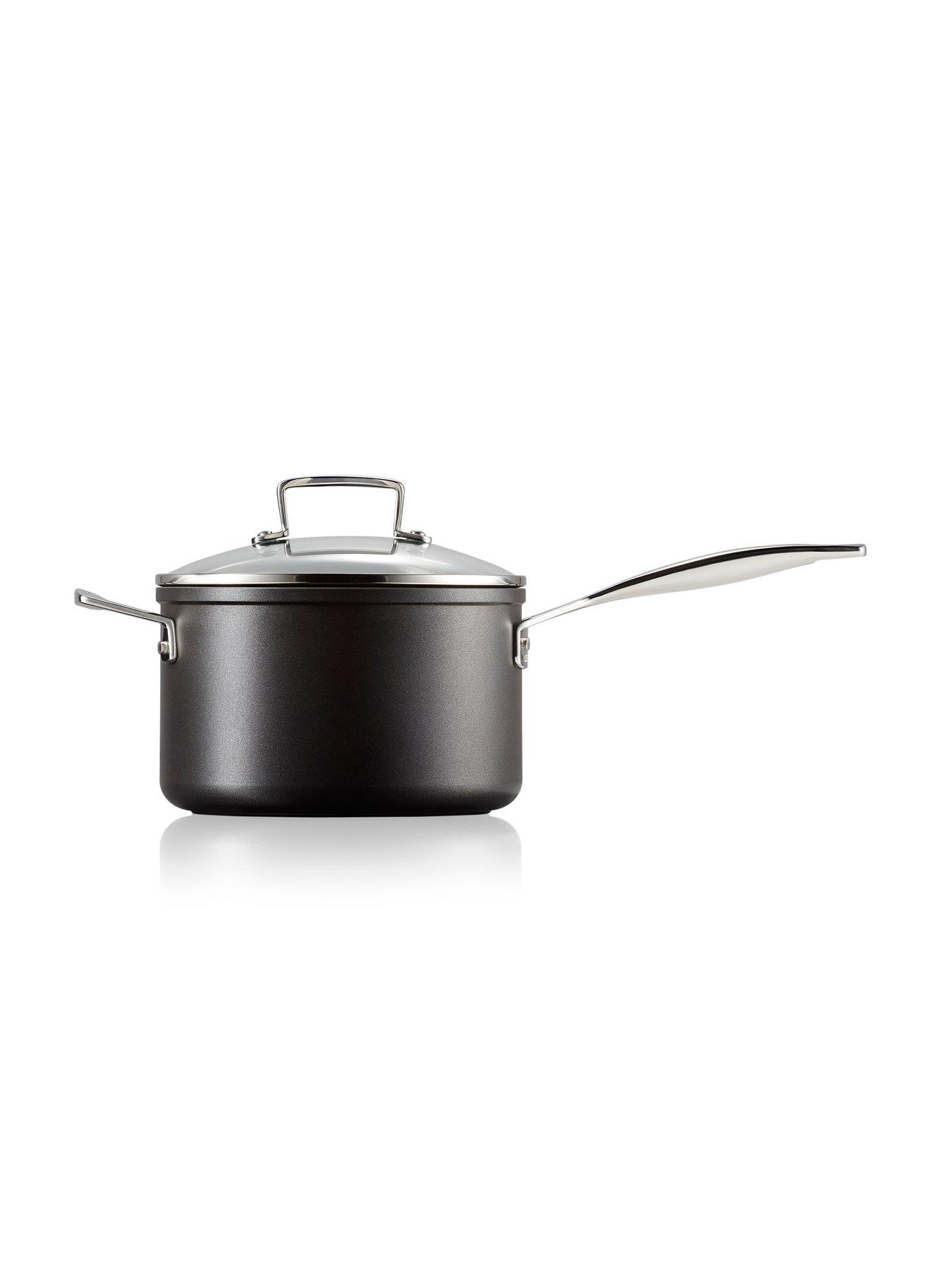 le-creuset-toughened-non-stick-20-cm-saucepan-with-glass-lidoutfit