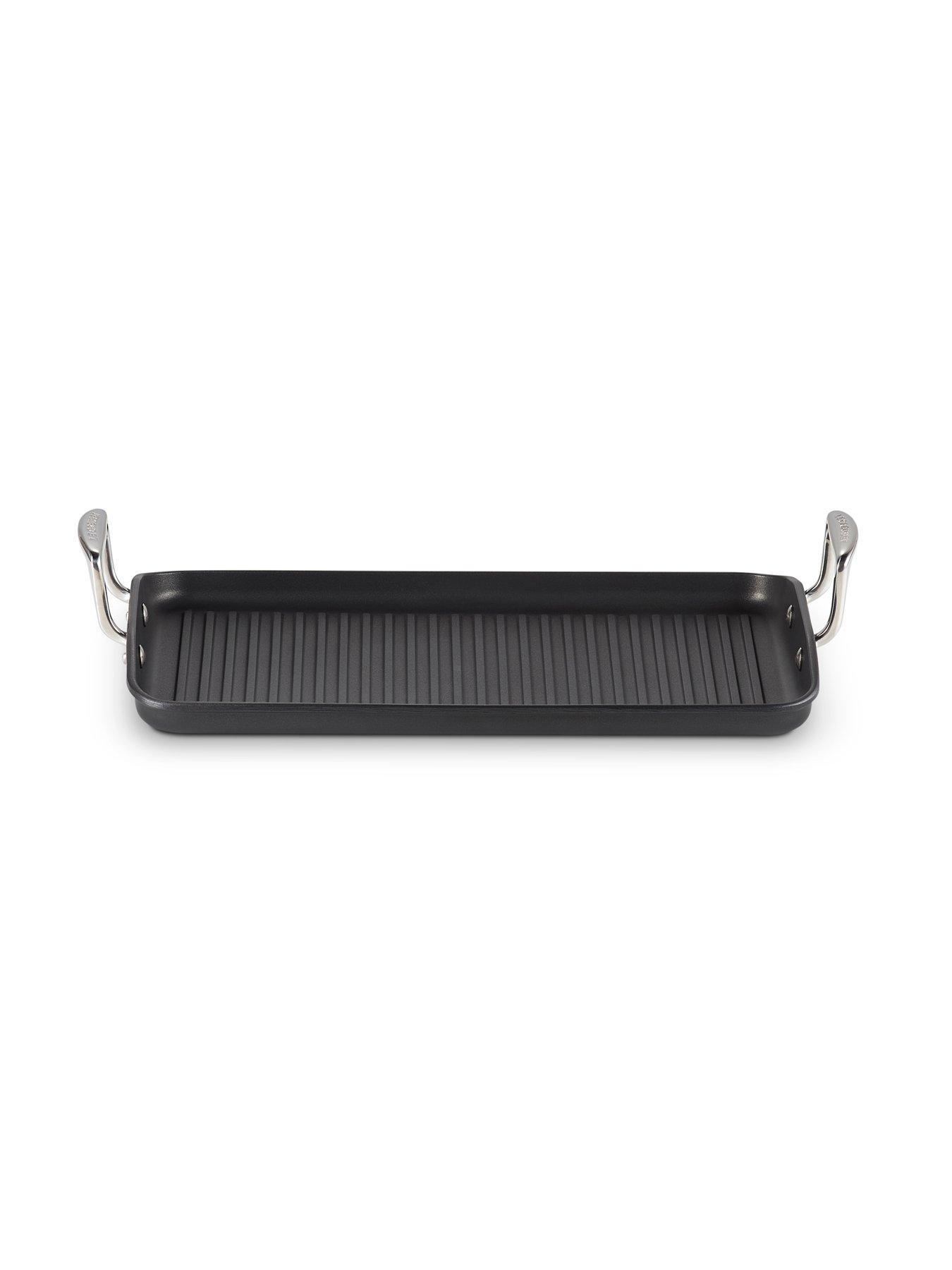 le-creuset-toughened-non-stick-35-cm-rectangular-grill-panoutfit