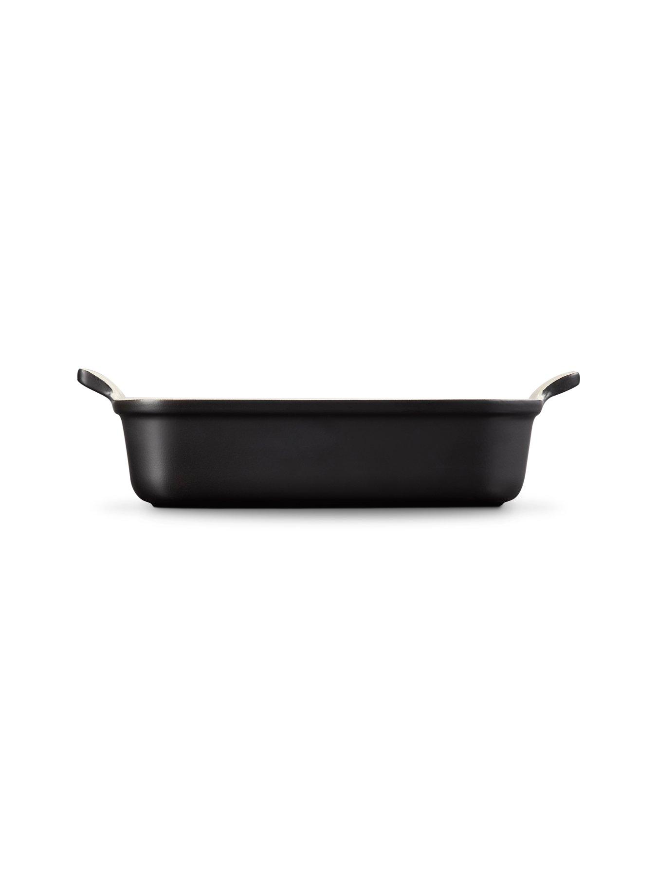 le-creuset-heritage-stoneware-26-cm-medium-rectangular-dish-in-satin-blackback