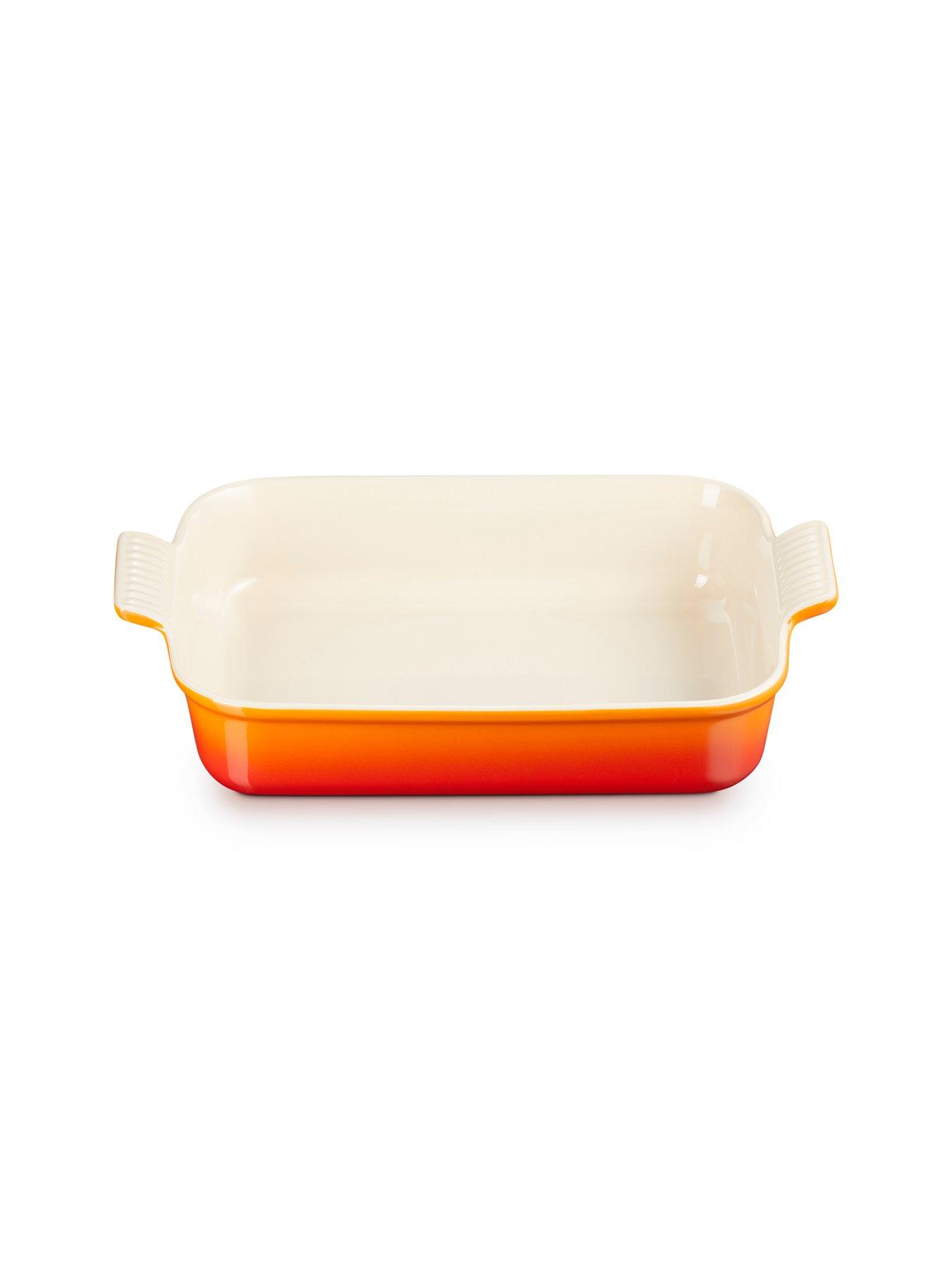 le-creuset-heritage-stoneware-32-cm-large-rectangular-dish-in-volcanicback