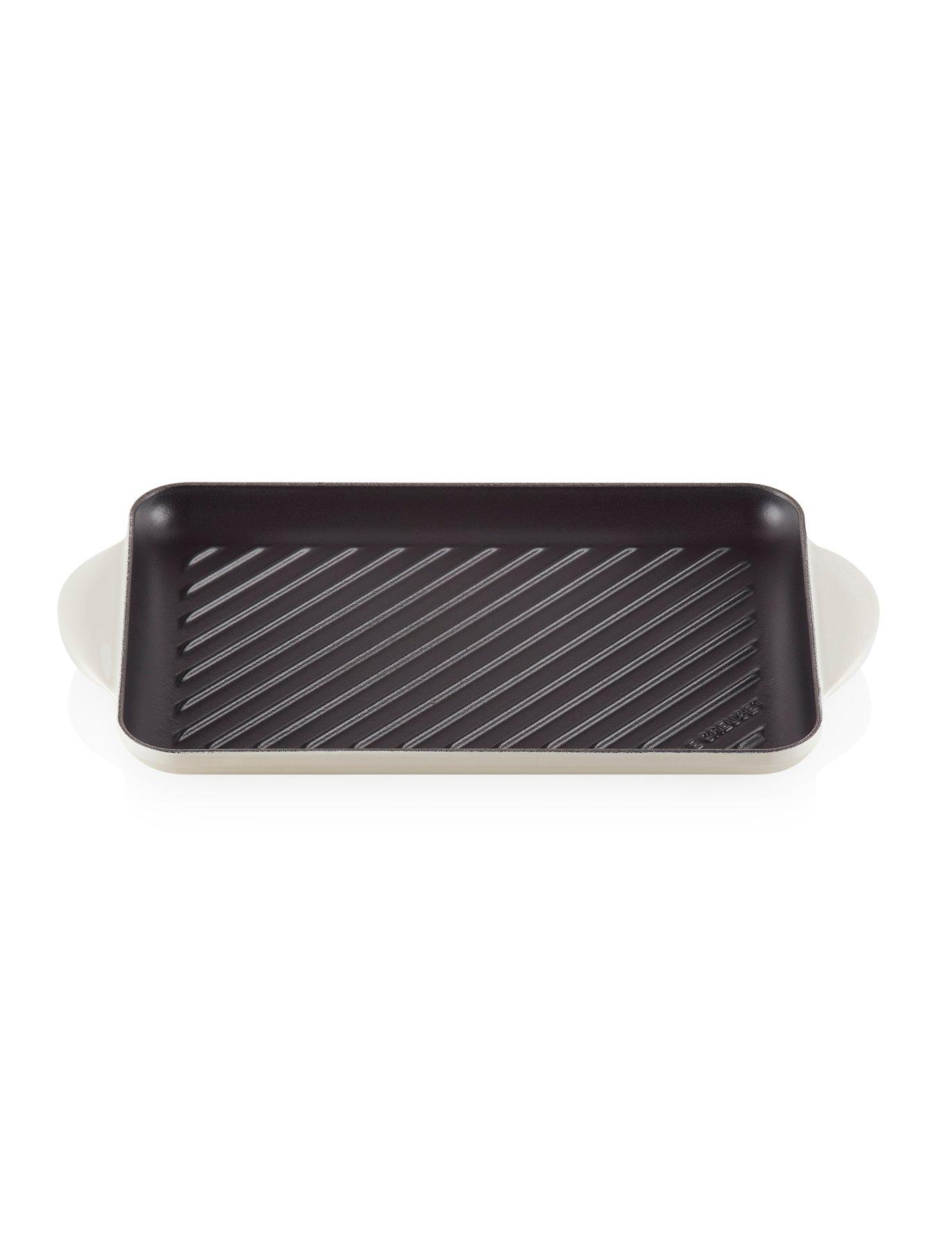 Le Creuset Cast Iron 32 cm Rectangular Grill in Volcanic