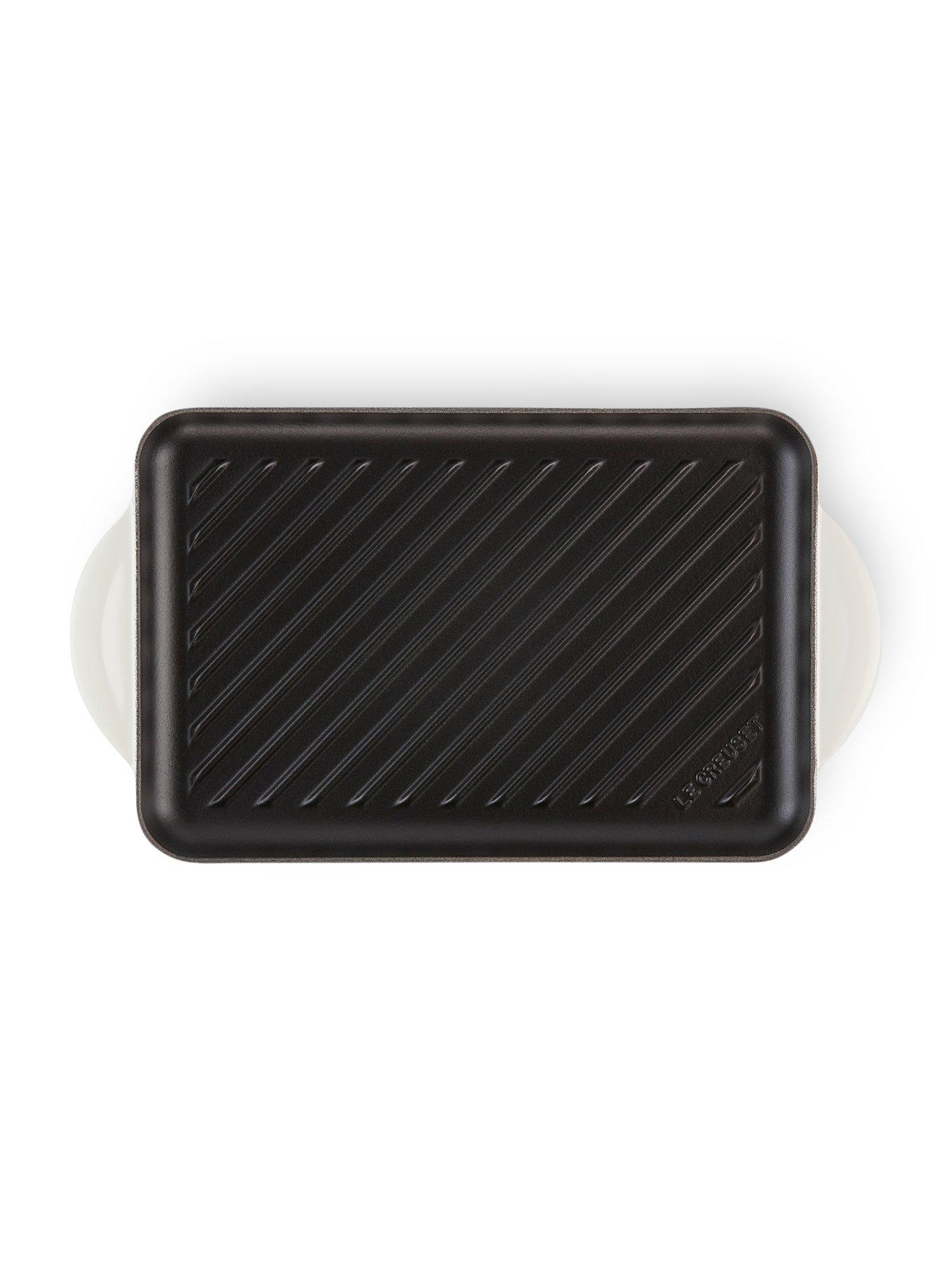 le-creuset-cast-iron-32-cm-rectangular-grill-in-meringuedetail