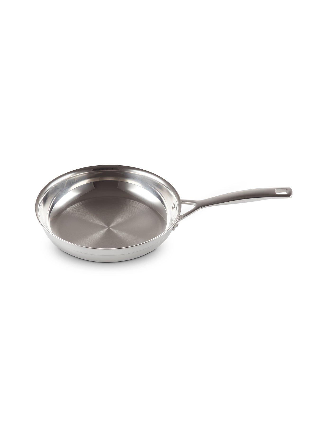 le-creuset-3-ply-stainless-steel-24-cm-uncoated-frying-panoutfit