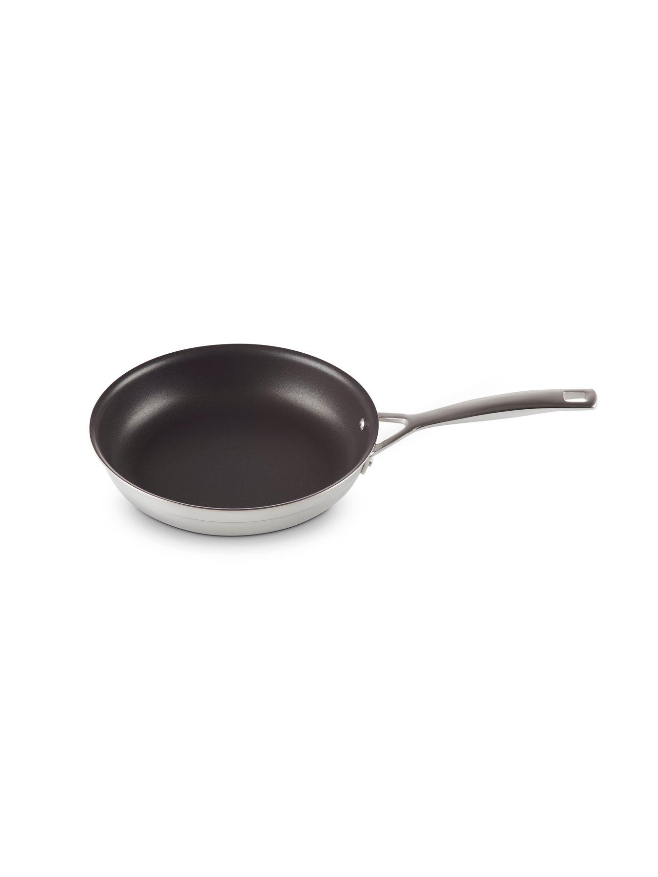 le-creuset-3-ply-stainless-steel-24-cm-non-stick-frying-panoutfit