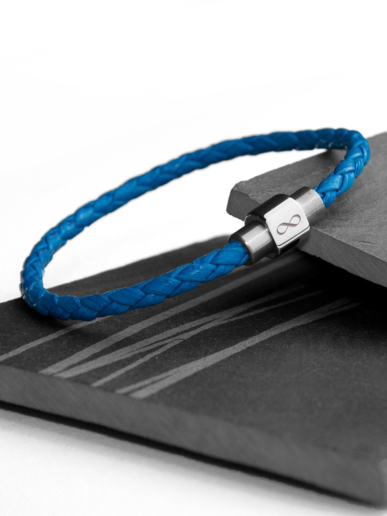 treat-republic-personalised-mens-infinity-woven-leather-bracelet-blueoutfit