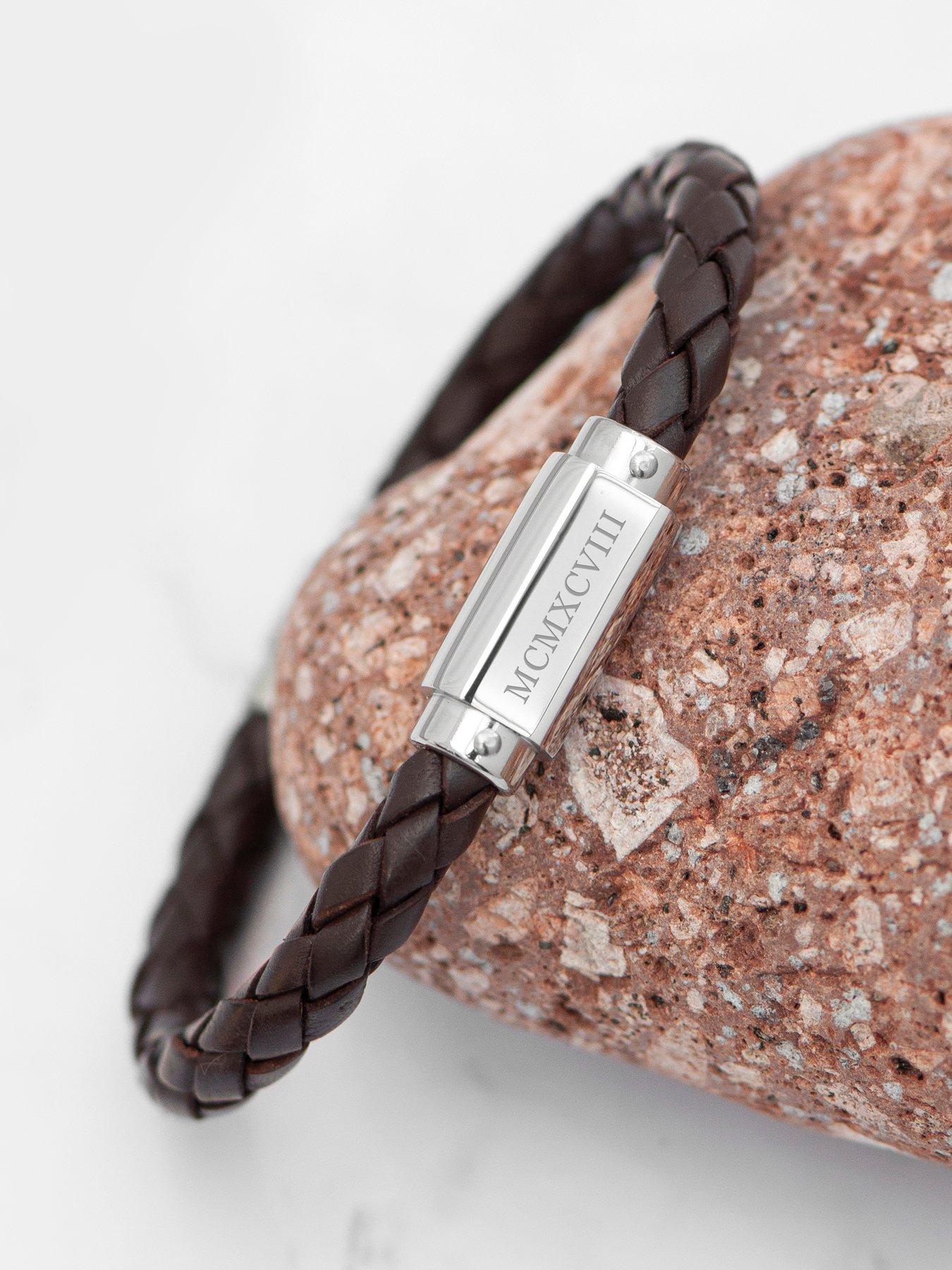 treat-republic-personalised-mens-roman-numerals-luxury-brown-leather-braceletback