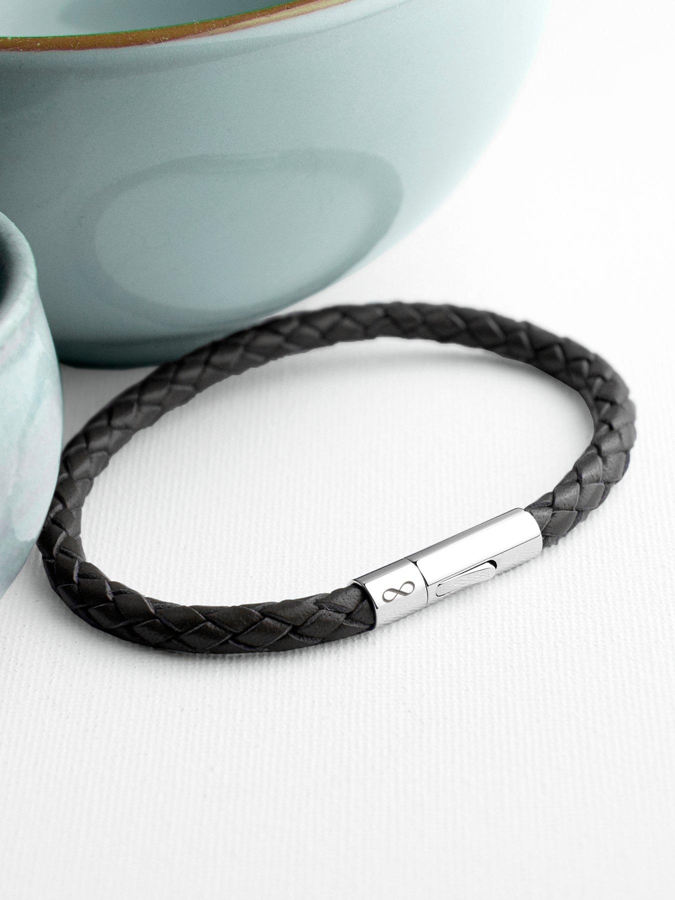 treat-republic-personalised-mens-infinity-capsule-leather-bracelet-blackdetail