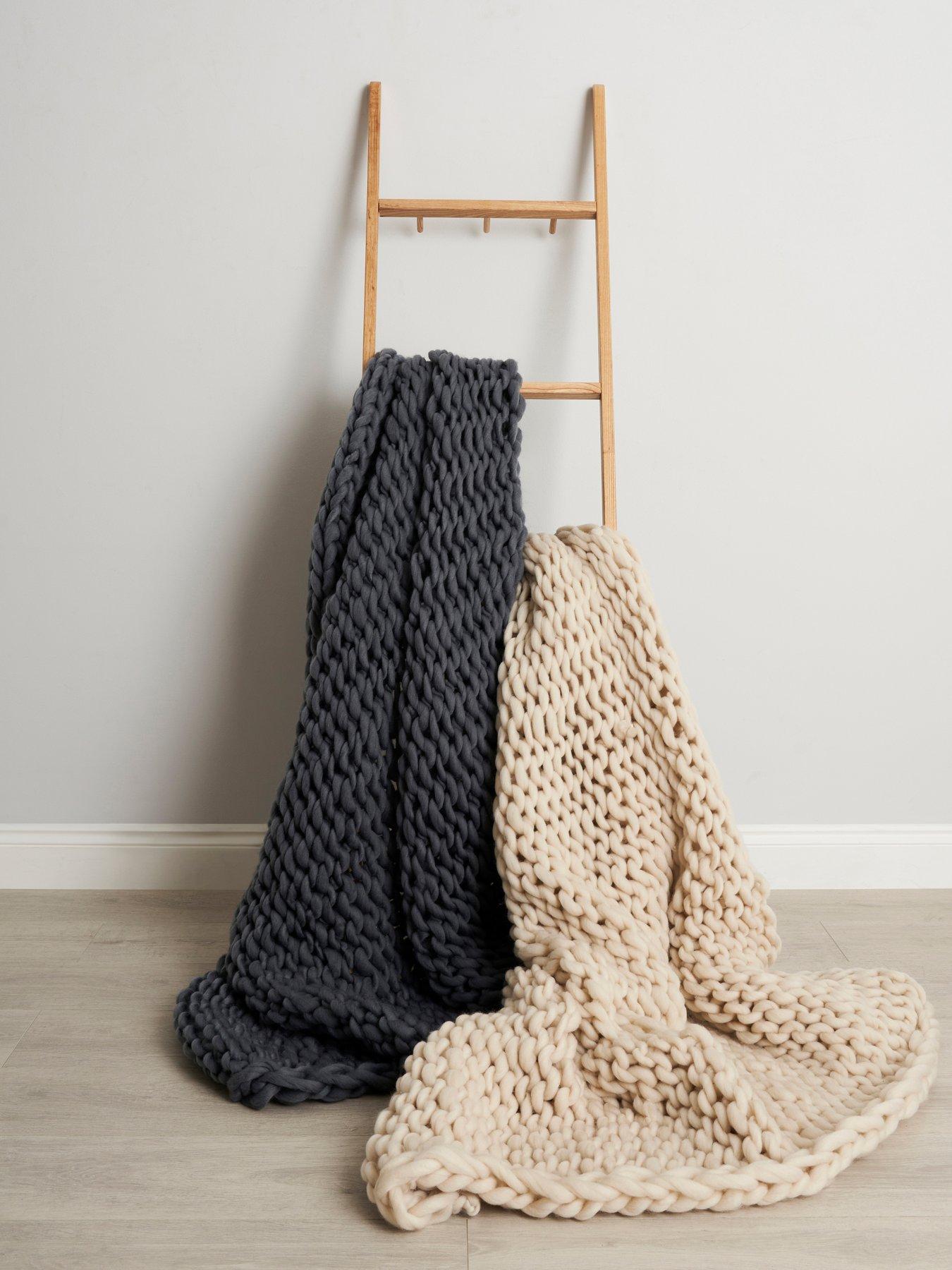 very-home-x-laura-byrnesnbspchunky-knit-cable-throw