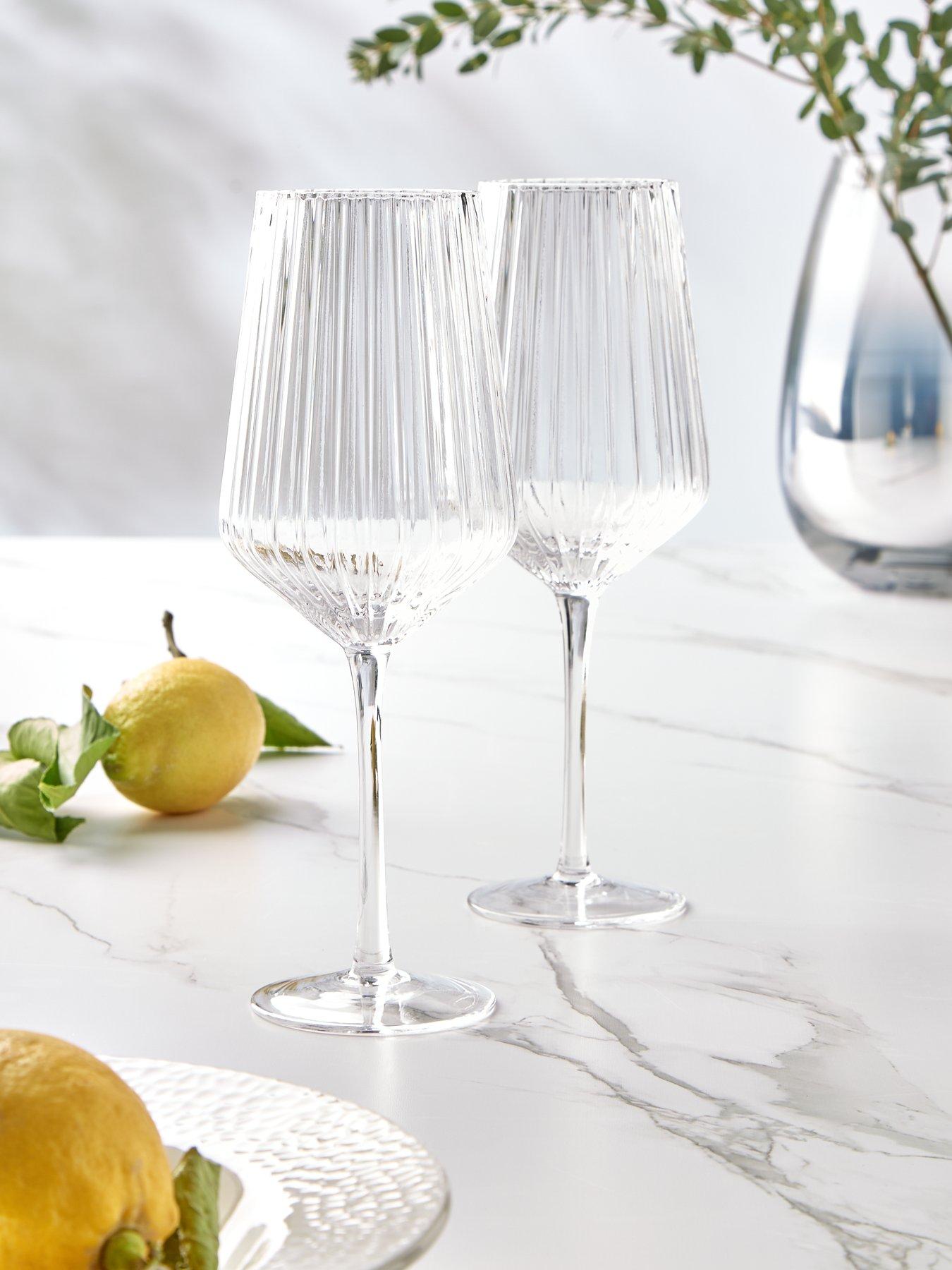 very-home-ales-set-of-4-ribbed-wine-glasses