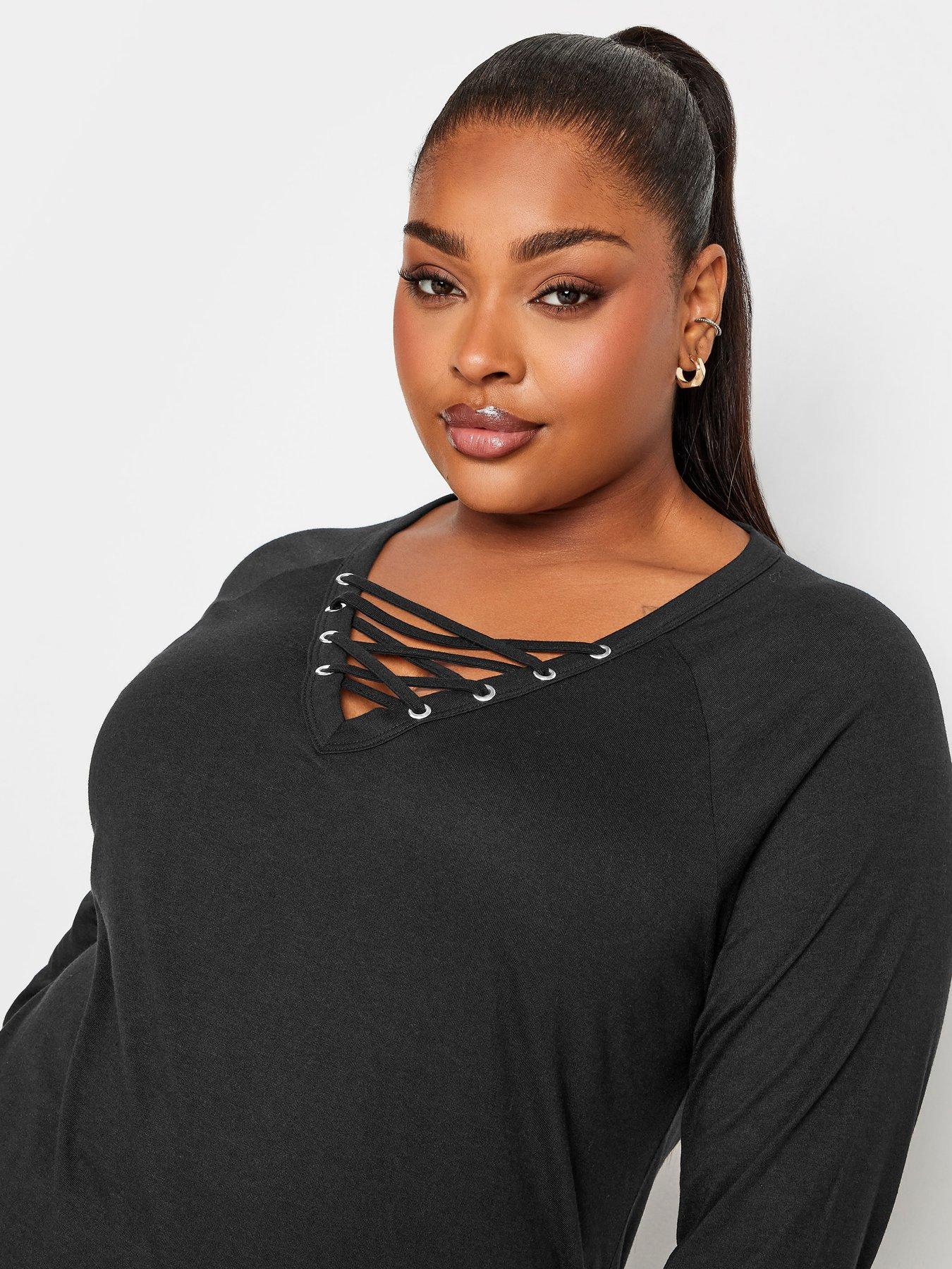 yours-yours-lattice-detail-eyelet-top-blackoutfit