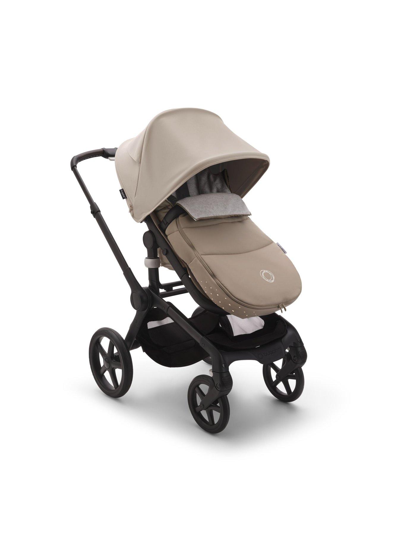 bugaboo-footmuff-dune-taupeoutfit