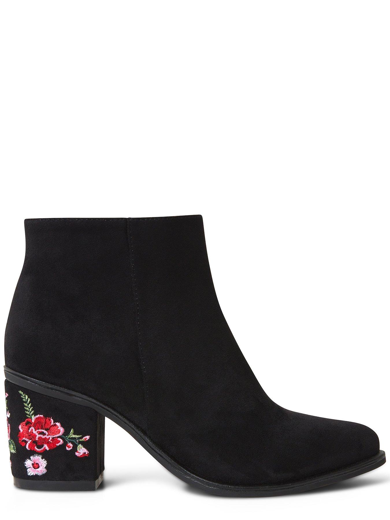 joe-browns-joe-browns-simply-striking-embroidered-boots-blackdetail