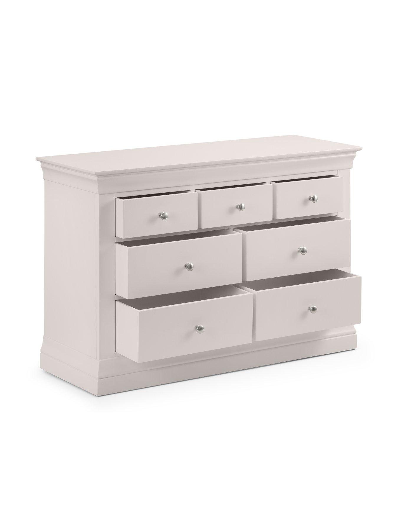 julian-bowen-clermont-ready-assembled-widenbsp4-3-drawer-chestdetail