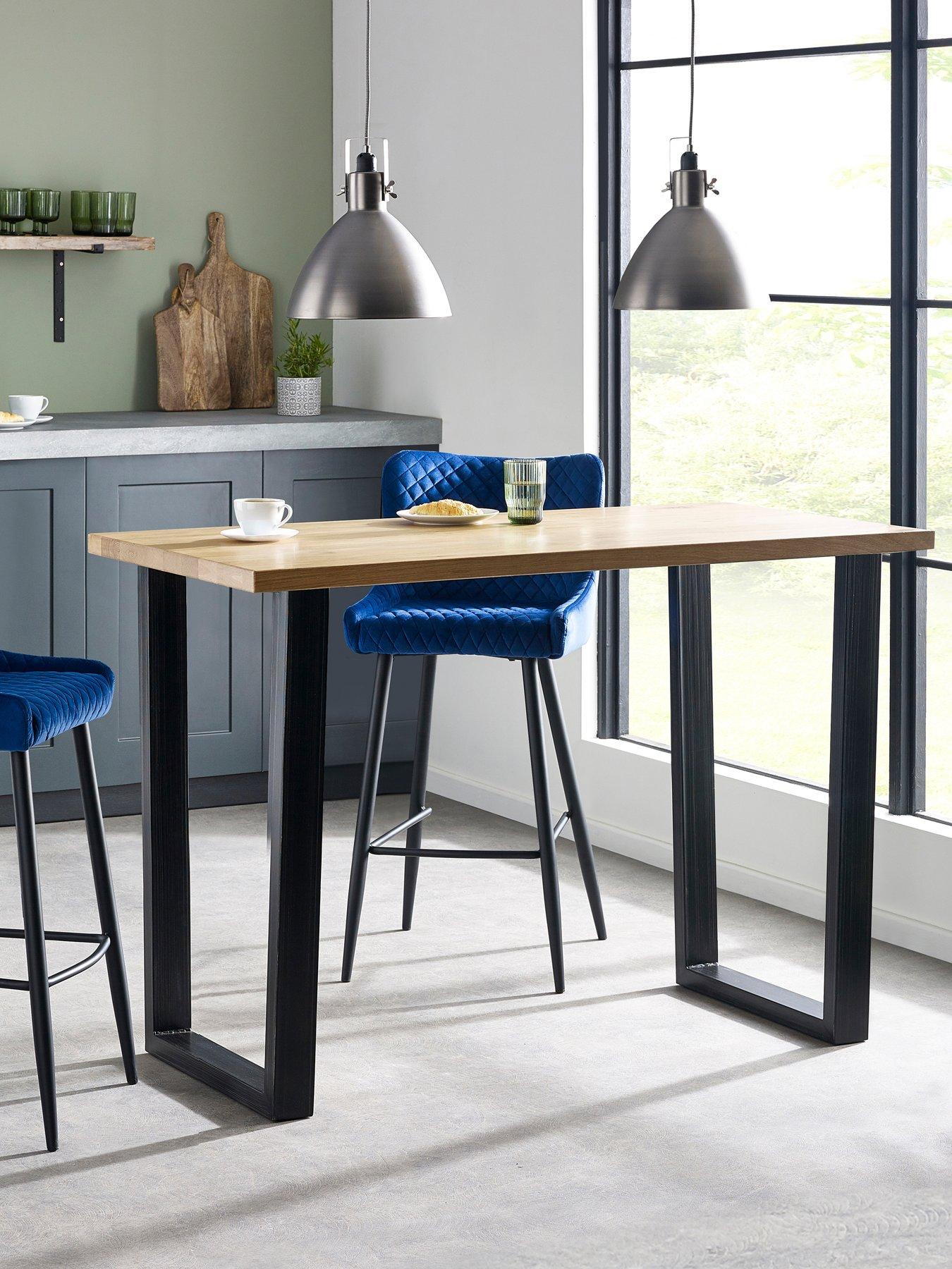 Julian Bowen Brooklyn Solid Oak/Oak Veneers Bar Table