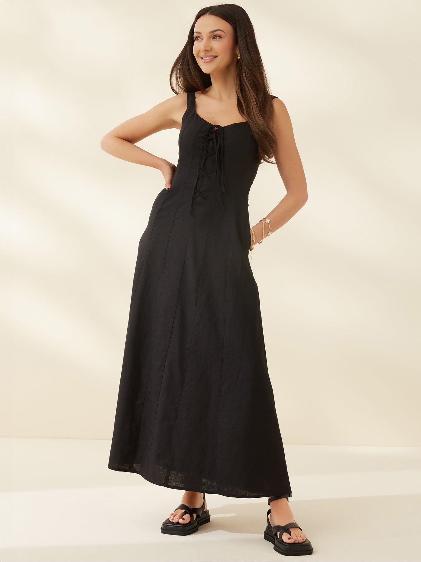 24 Chic Ways To Style Your Little Black Dress - Styleoholic