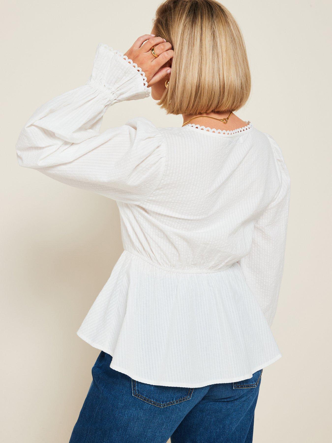 v-by-very-x-laura-byrnesnbspseersucker-button-through-blouse-whitestillFront