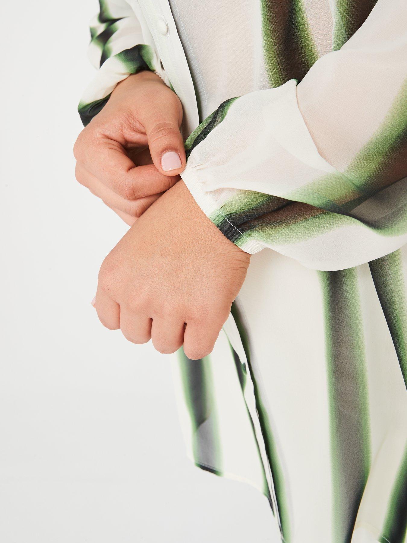 v-by-very-curve-notch-neck-blurred-stripe-sheernbspblouse-greendetail