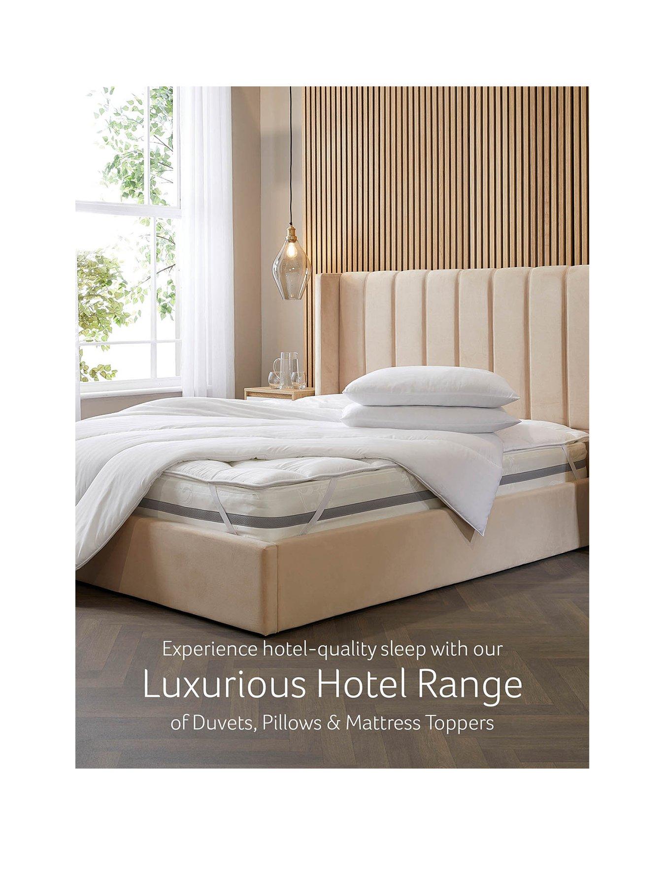 snuggledown-of-norway-luxurious-hotel-mattress-topper-whitestillFront