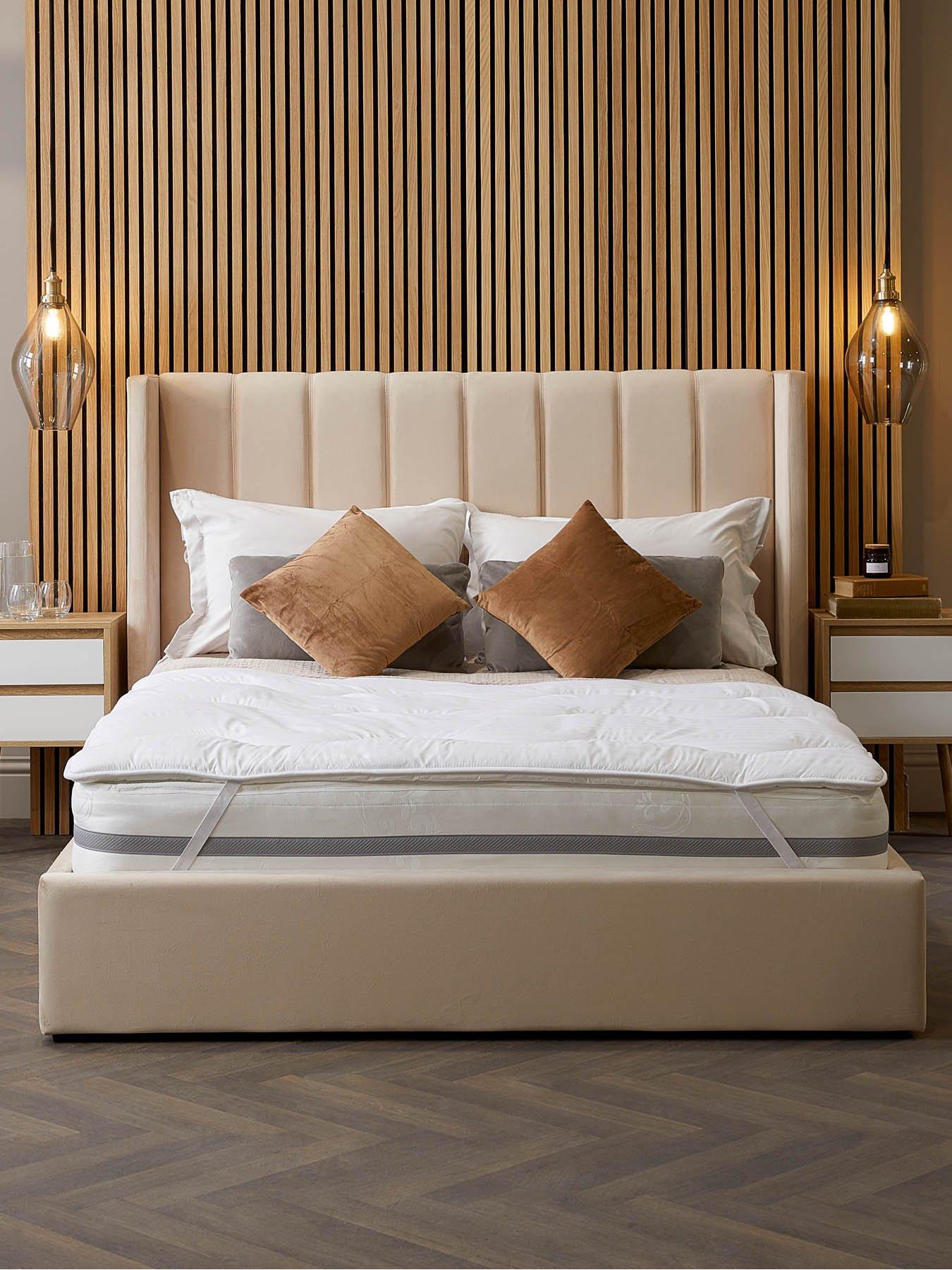 snuggledown-of-norway-luxurious-hotel-mattress-topper-whiteback