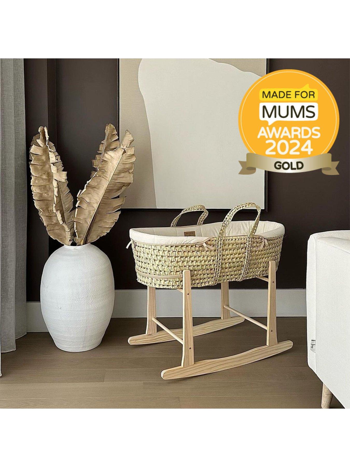 clair-de-lune-palm-moses-basket-with-rocking-stand-cream