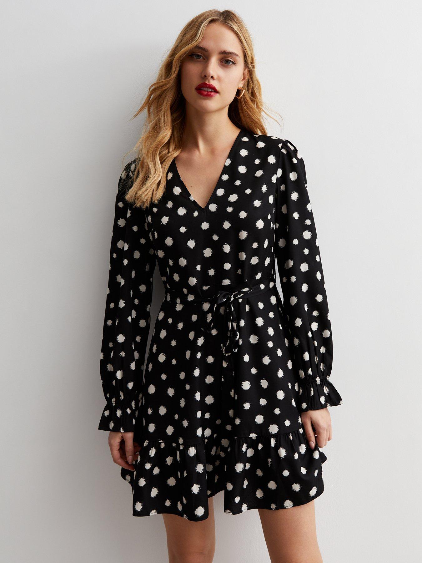 new-look-black-spot-print-v-neck-belted-mini-dress