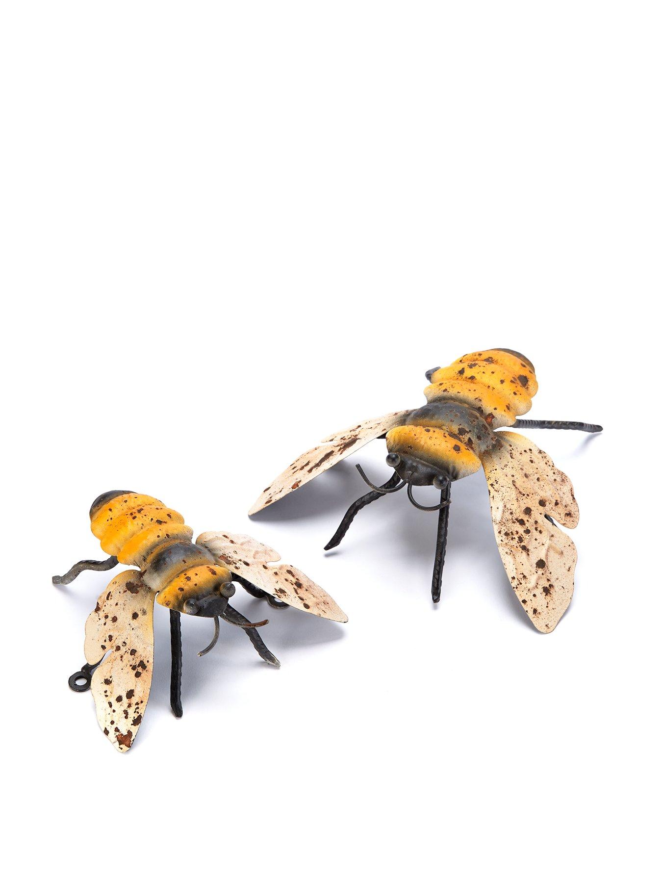 heaven-sends-metal-bee-decoration-setback
