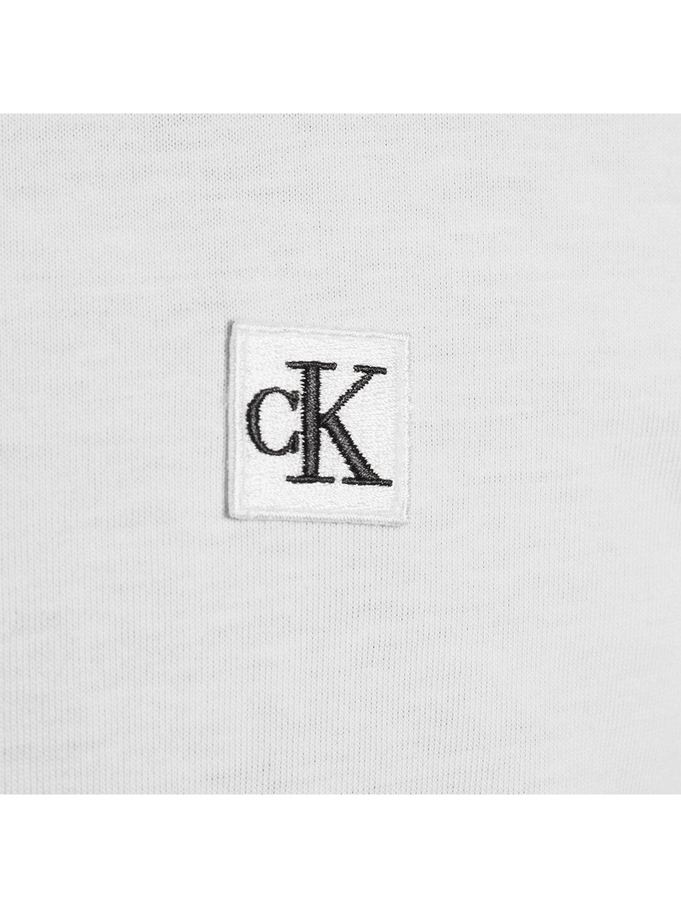 calvin-klein-jeans-ck-embroidered-badge-t-shirt-whiteoutfit