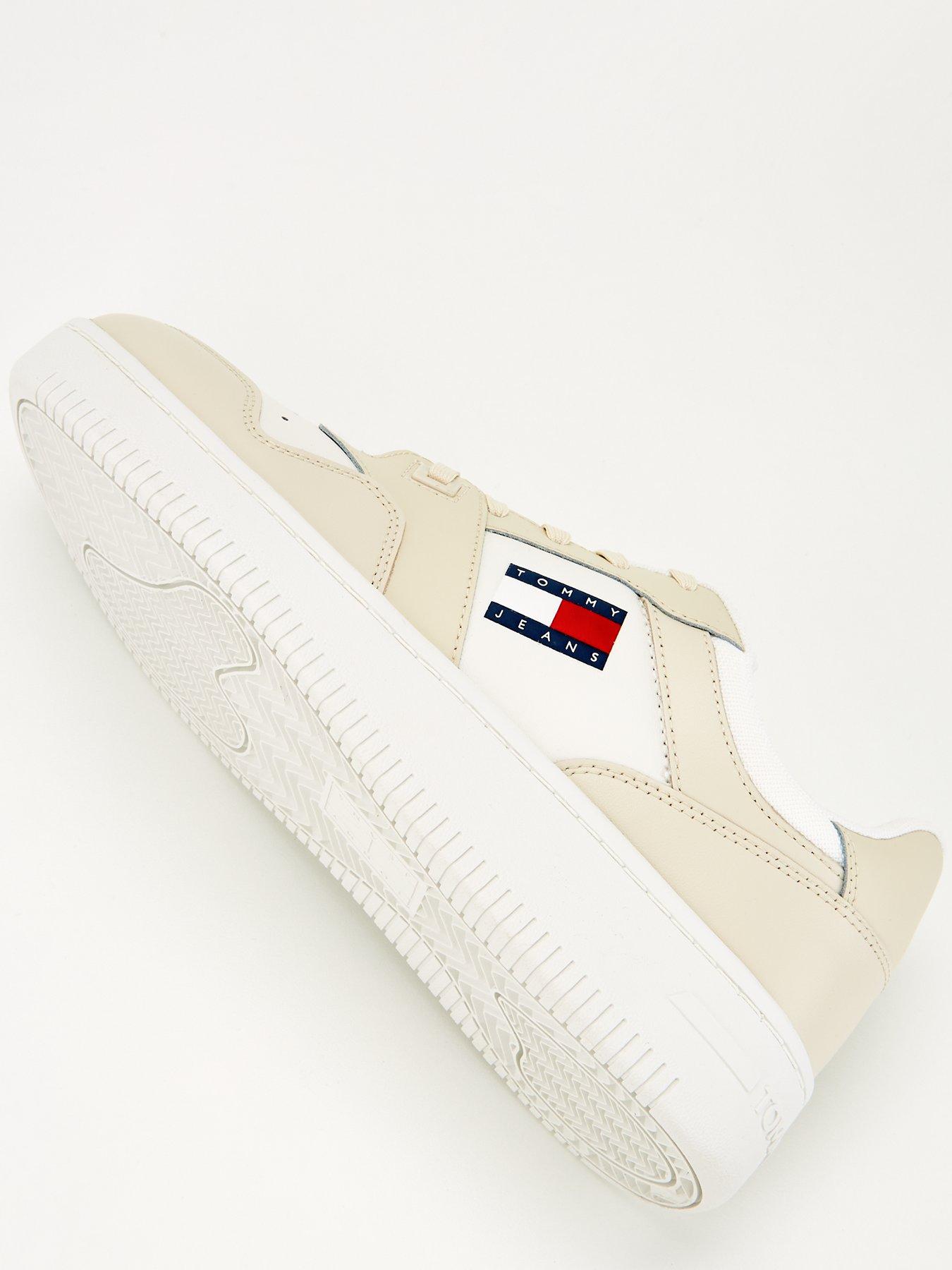 tommy-jeans-retro-basket-trainer-creamdetail