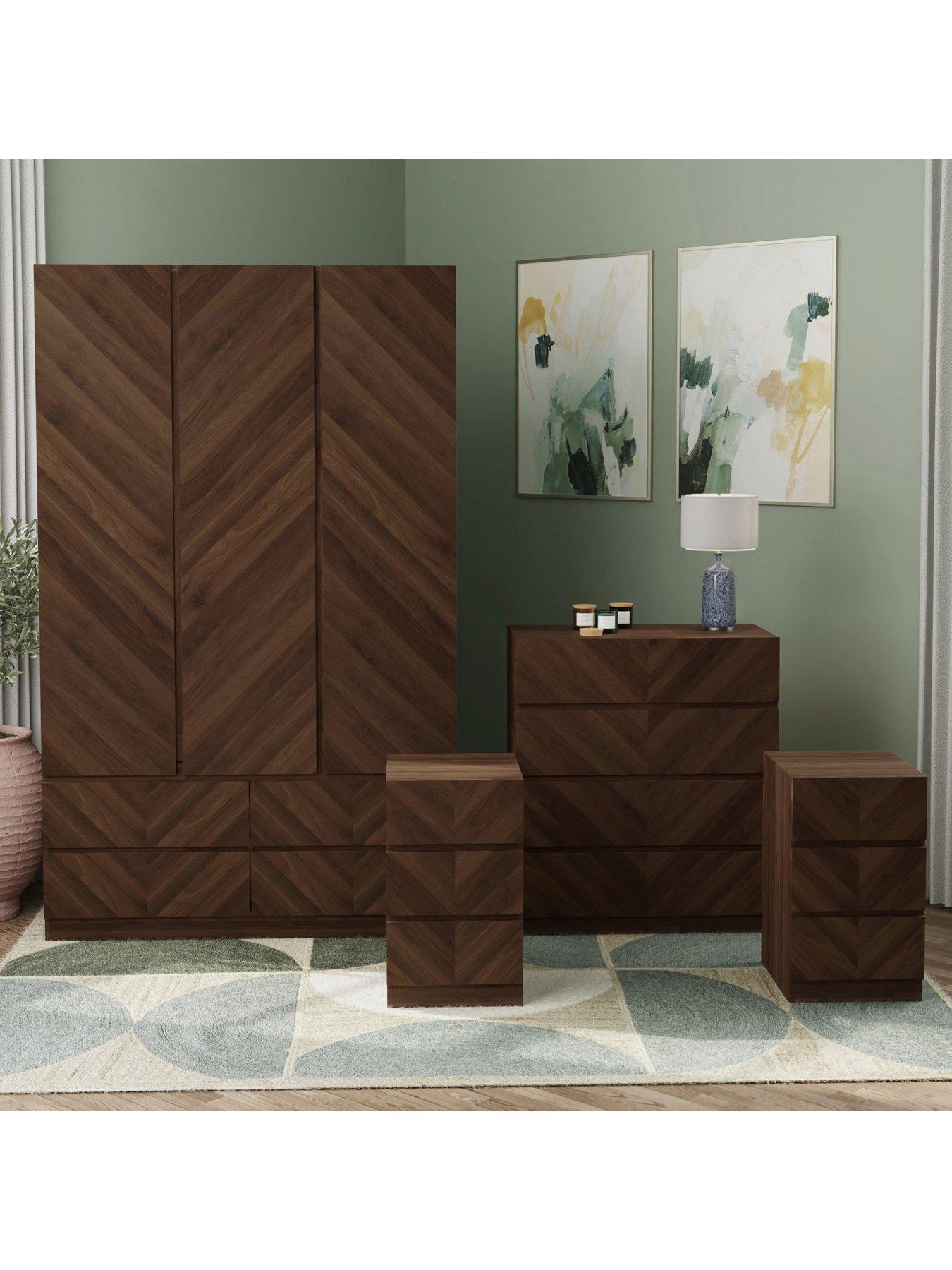 gfw-catania-4-piece-package-deal-3-door-4-drawer-wardrobe-4-drawer-chestnbspand-2-bedside-chests--walnut