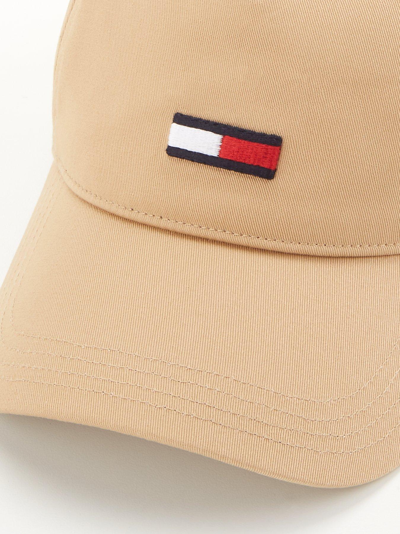 tommy-jeans-elongated-flag-cap-beigeback