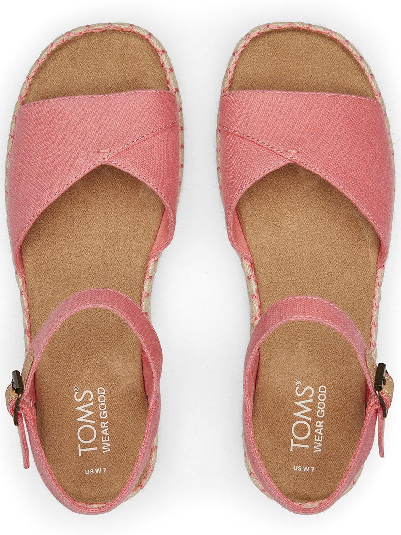 toms-toms-abby-pink-sandaloutfit