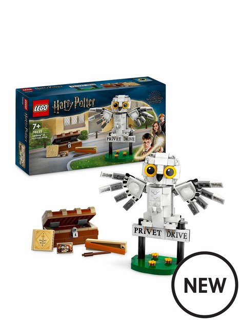 lego-harry-potter-hedwig-at-4-privet-drive-set-76425
