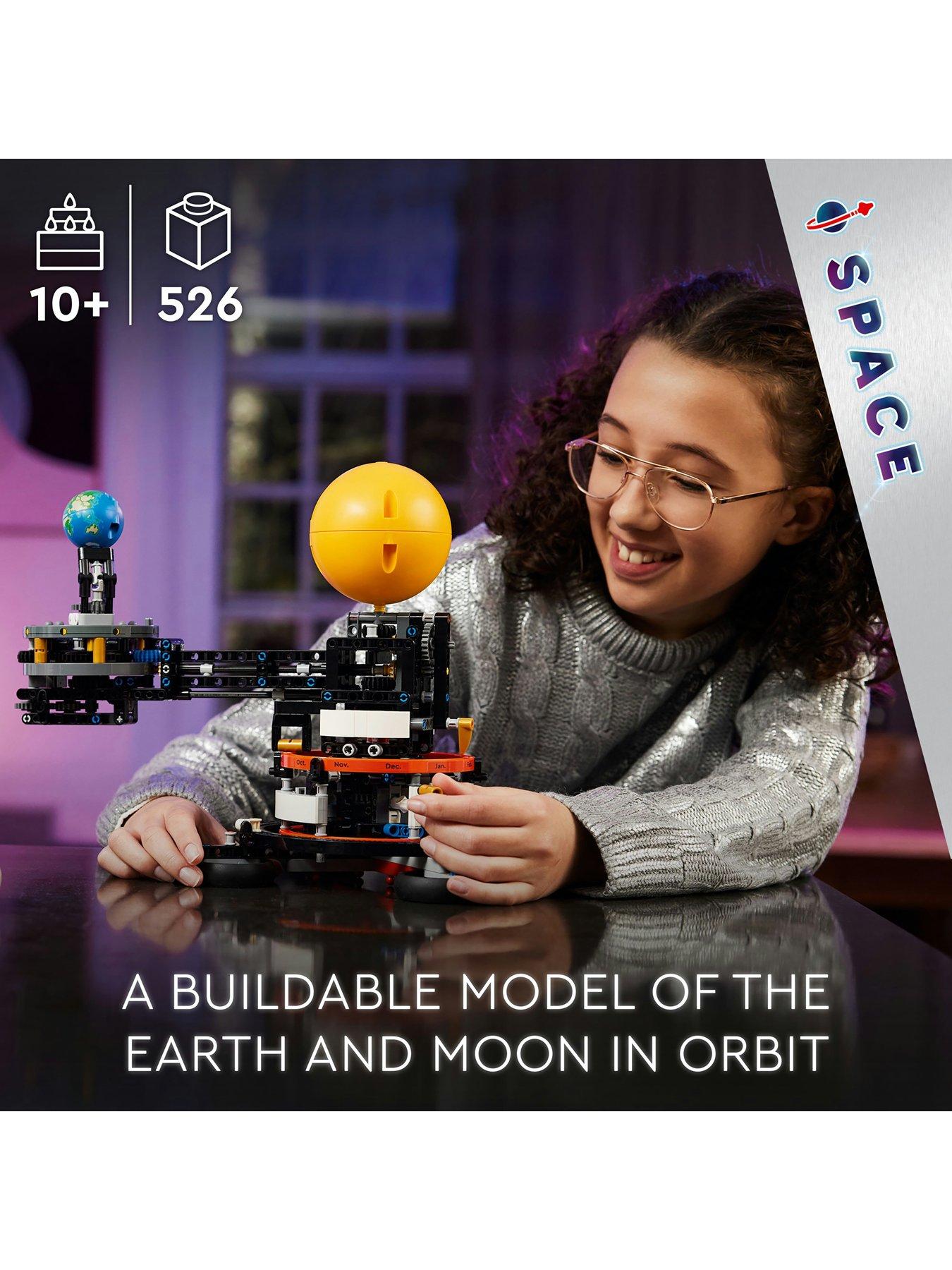 lego-technic-planet-earth-and-moon-in-orbit-42179stillFront