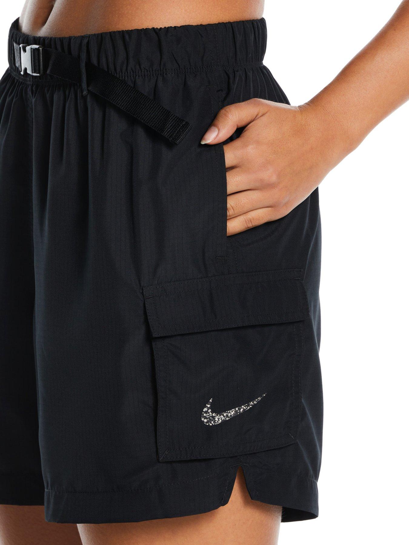 nike-womens-voyage-5-volley-short-blackoutfit