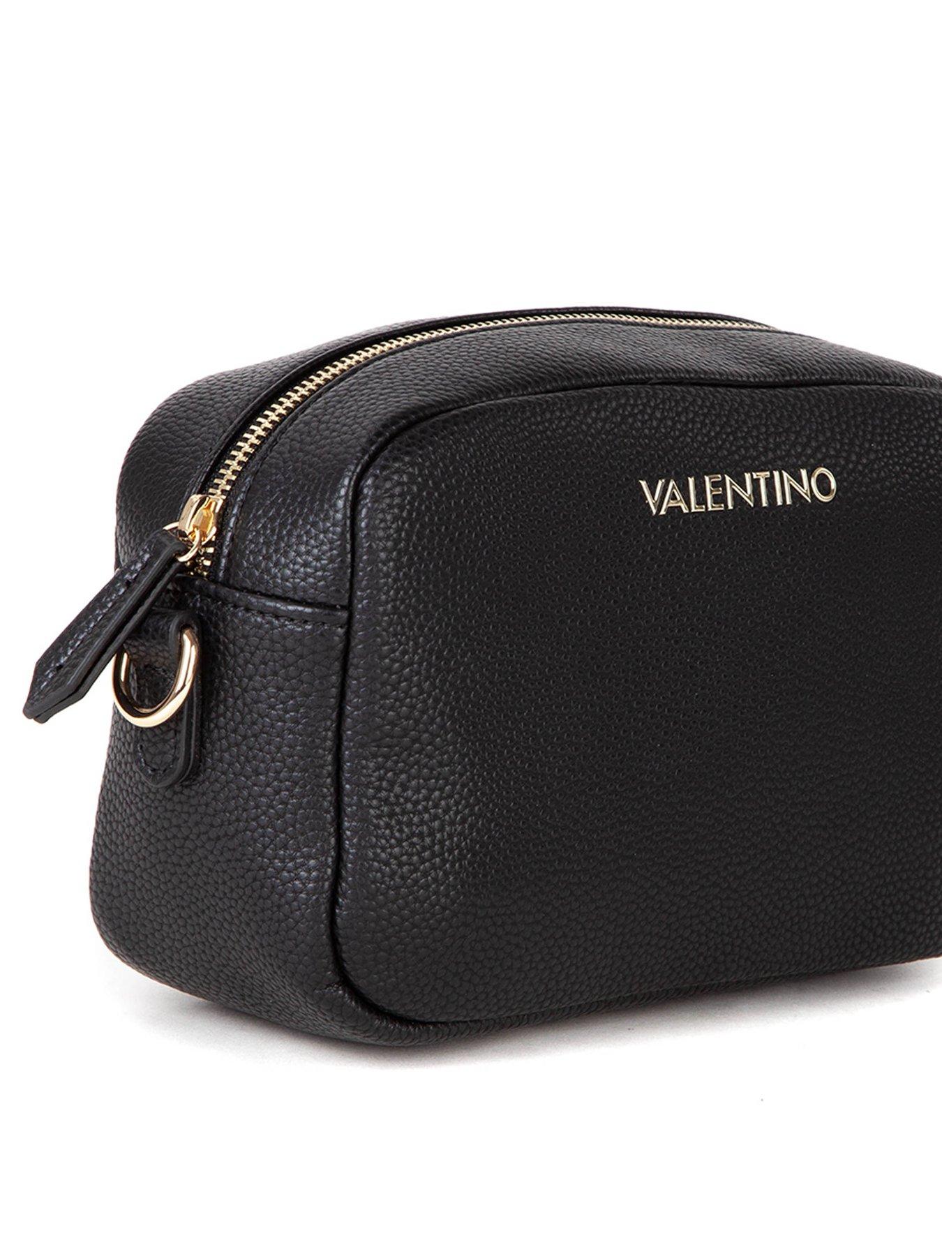 valentino-brixton-soft-camera-crossbody-bagoutfit