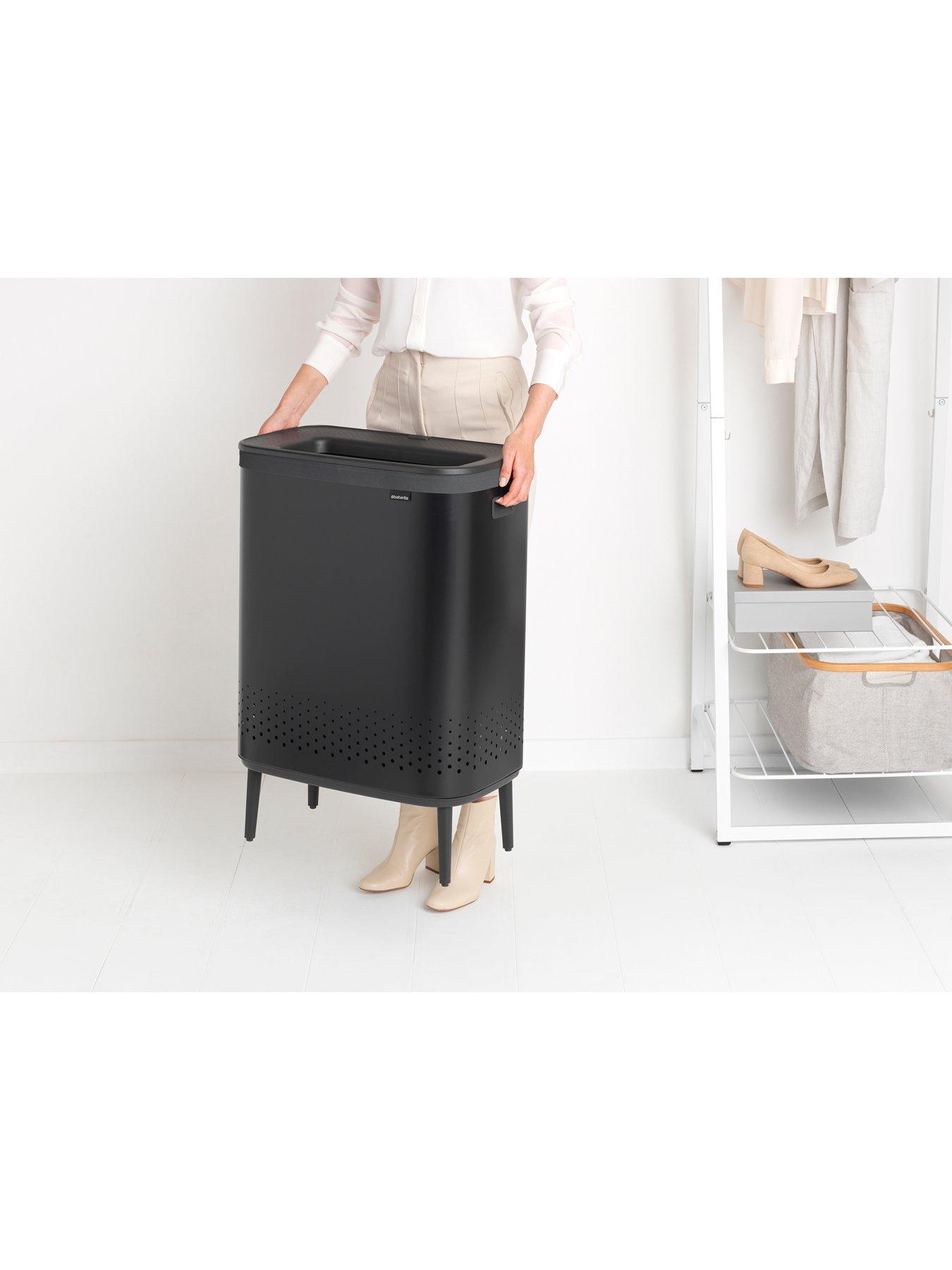 brabantia-45-45-litre-bo-laundry-bin-in-blackstillFront