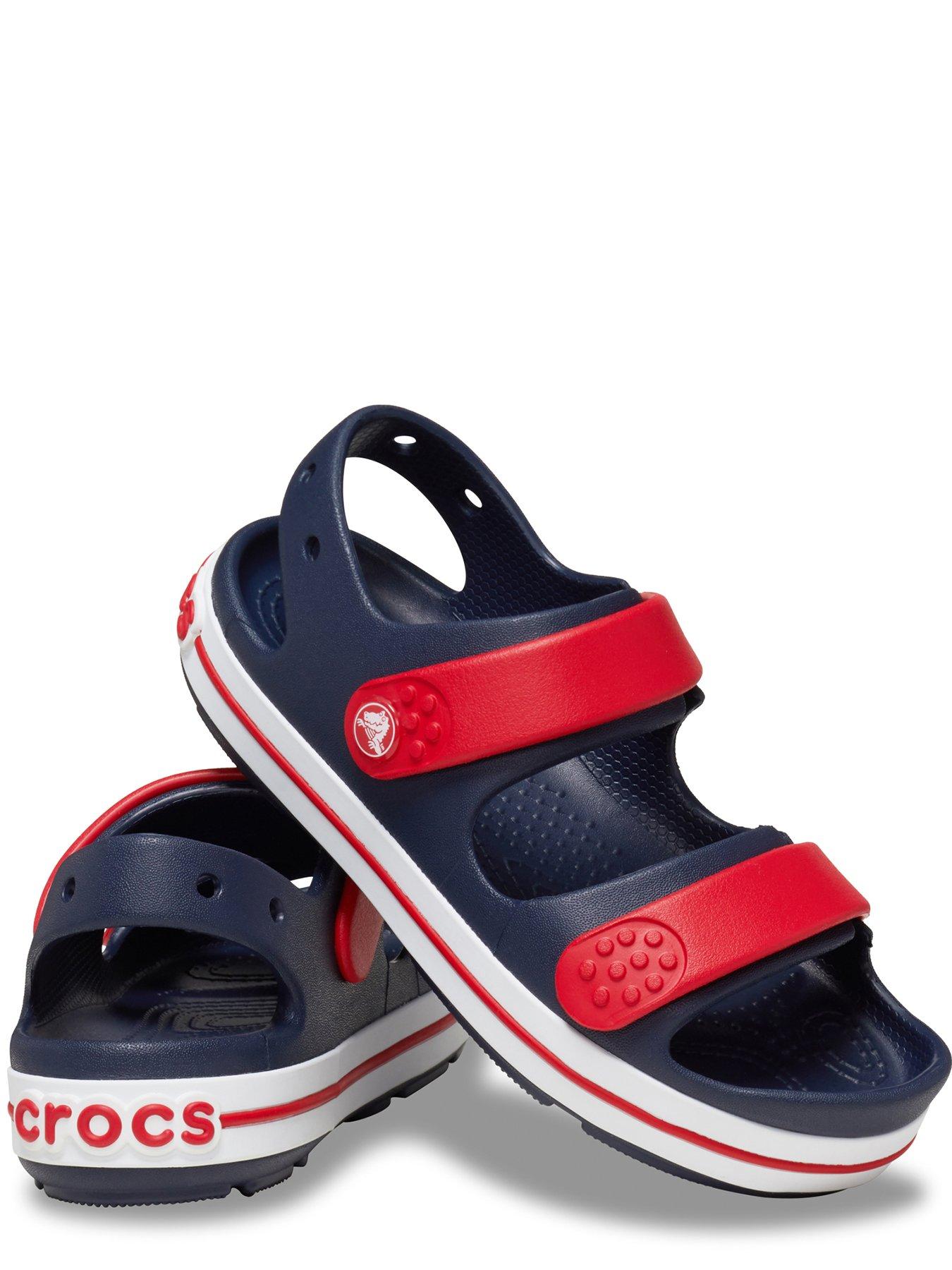 crocs-varsity-crocband-cruiser-sandal-navystillFront