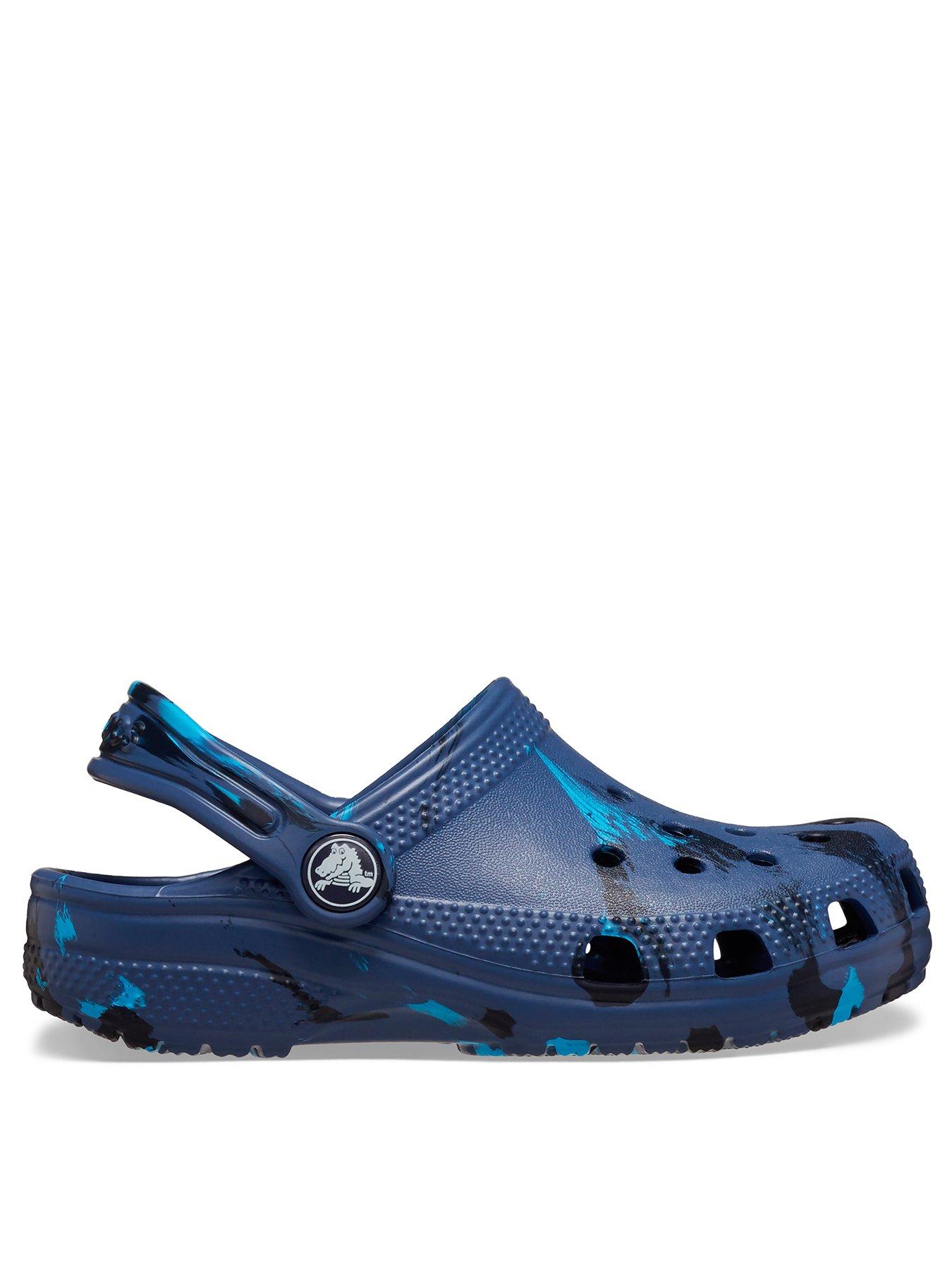 crocs-classic-marbled-clog-t-sandal-blue