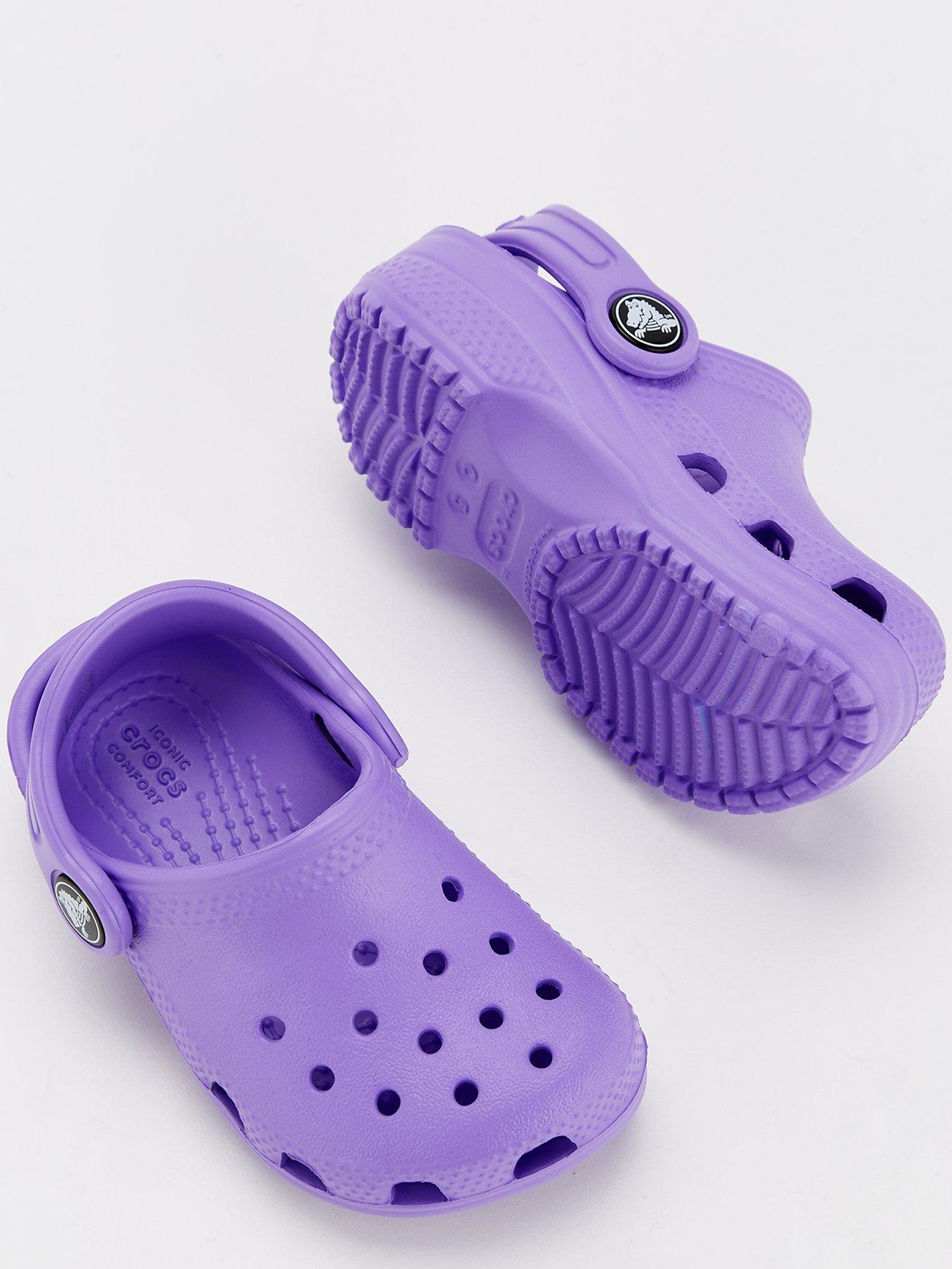 crocs-crocs-classic-clog-t-sandaldetail