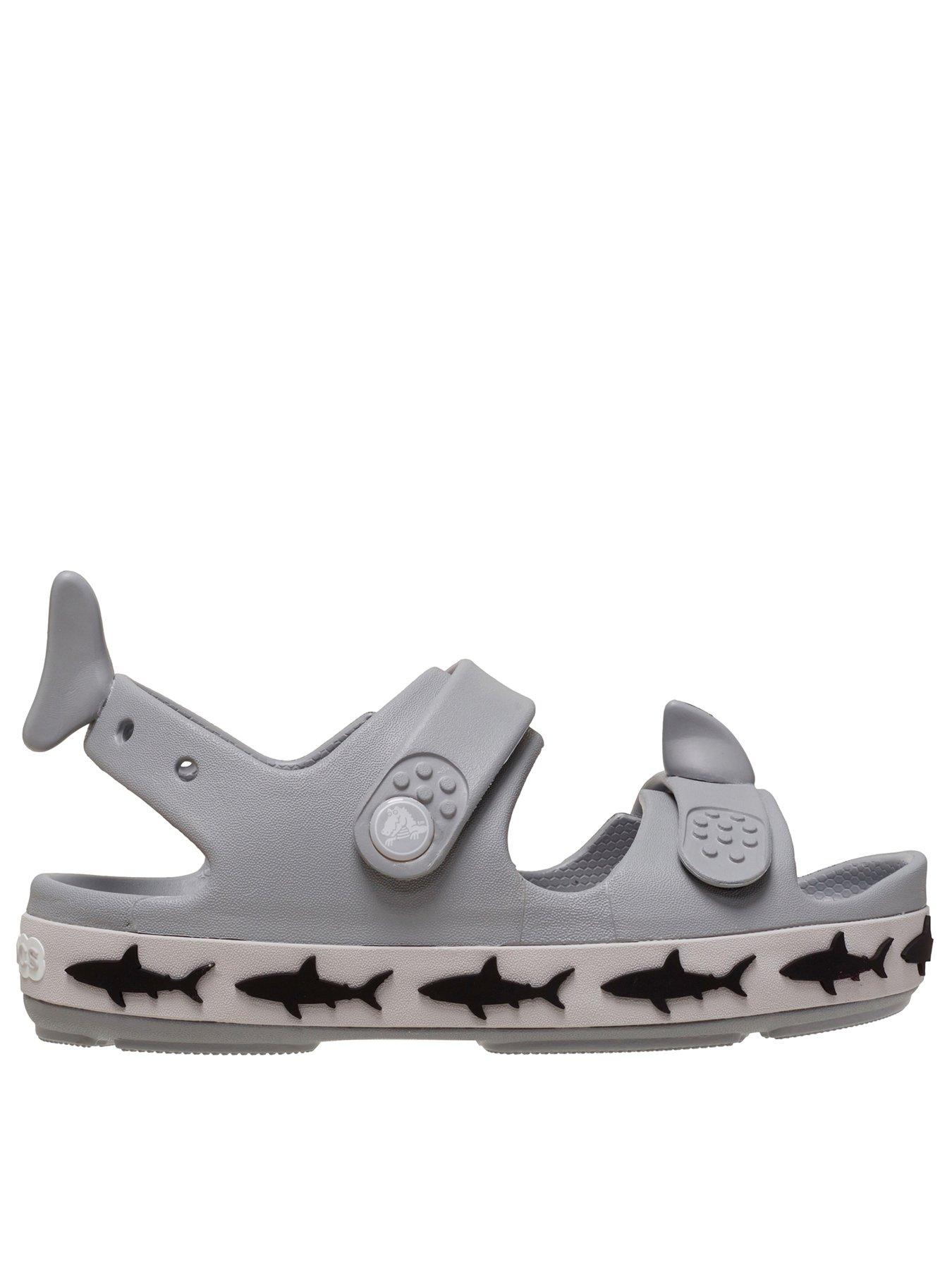 crocs-crocband-cruiser-shark-sandal-sandal-grey