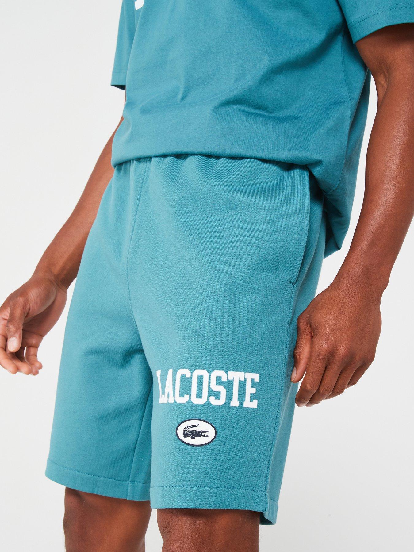 lacoste-lacoste-badge-logo-shorts-greenoutfit