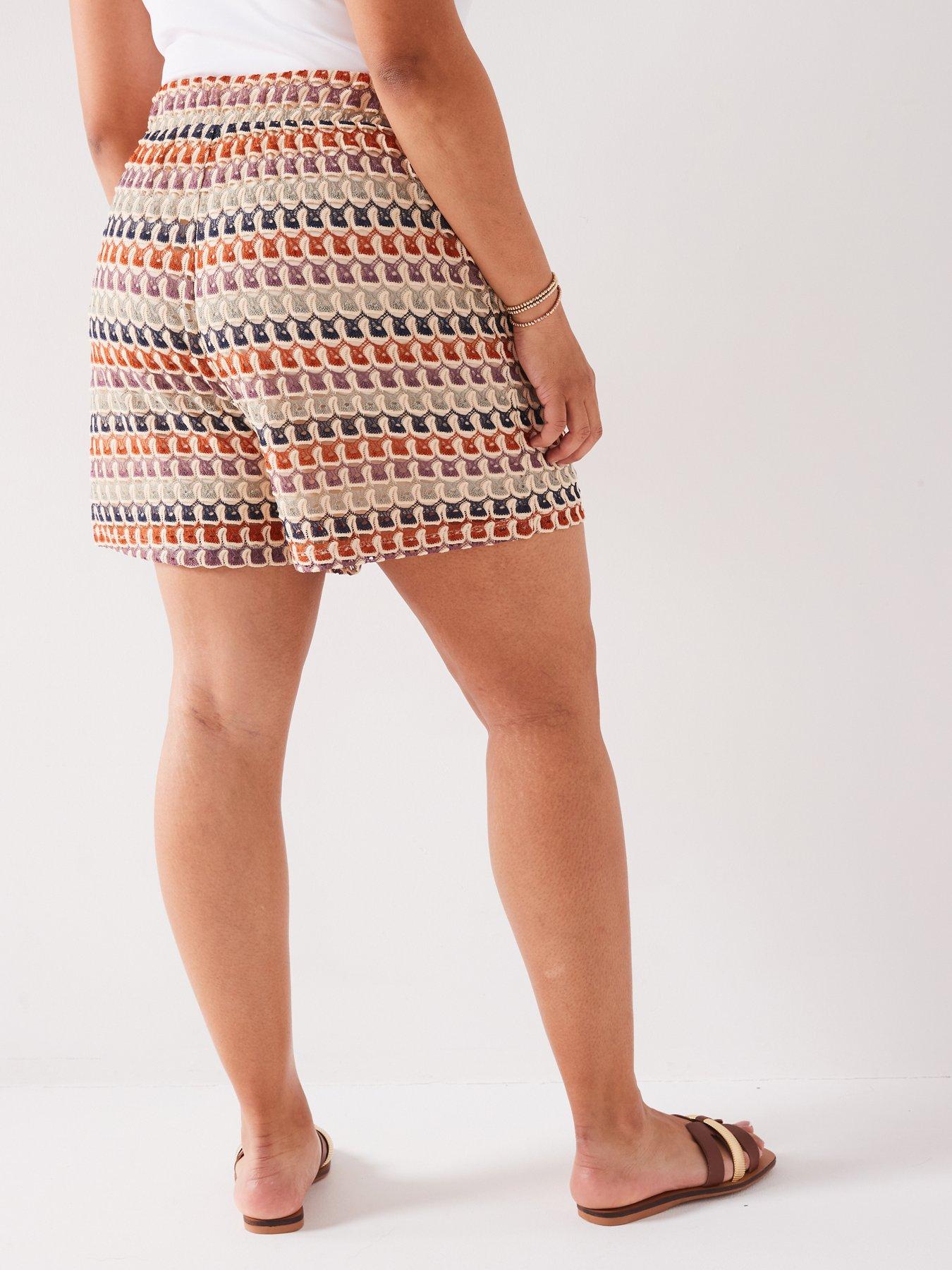 v-by-very-curve-crochet-co-ord-short-multistillFront