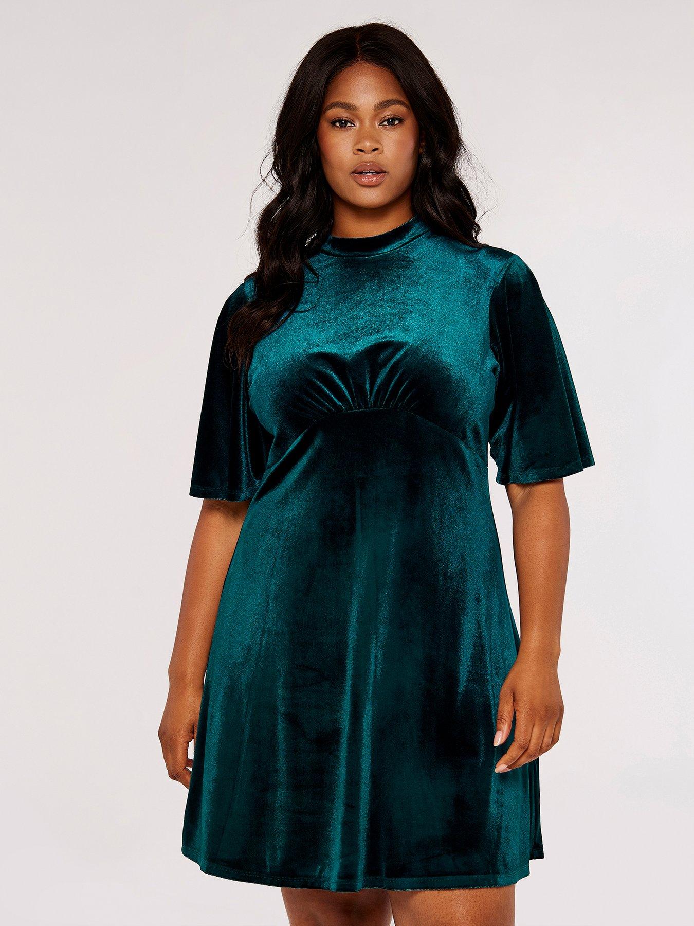 Apricot green 2025 velvet dress