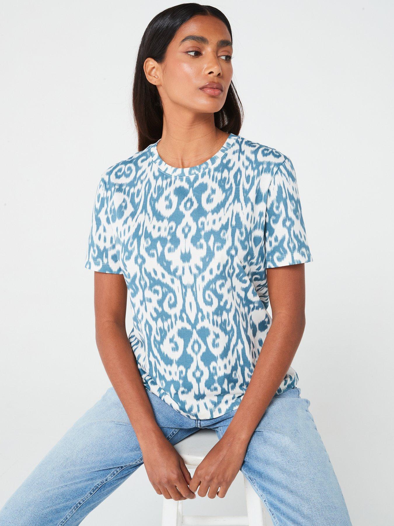 everyday-the-essential-printed-crew-neck-t-shirt-bluewhiteoutfit