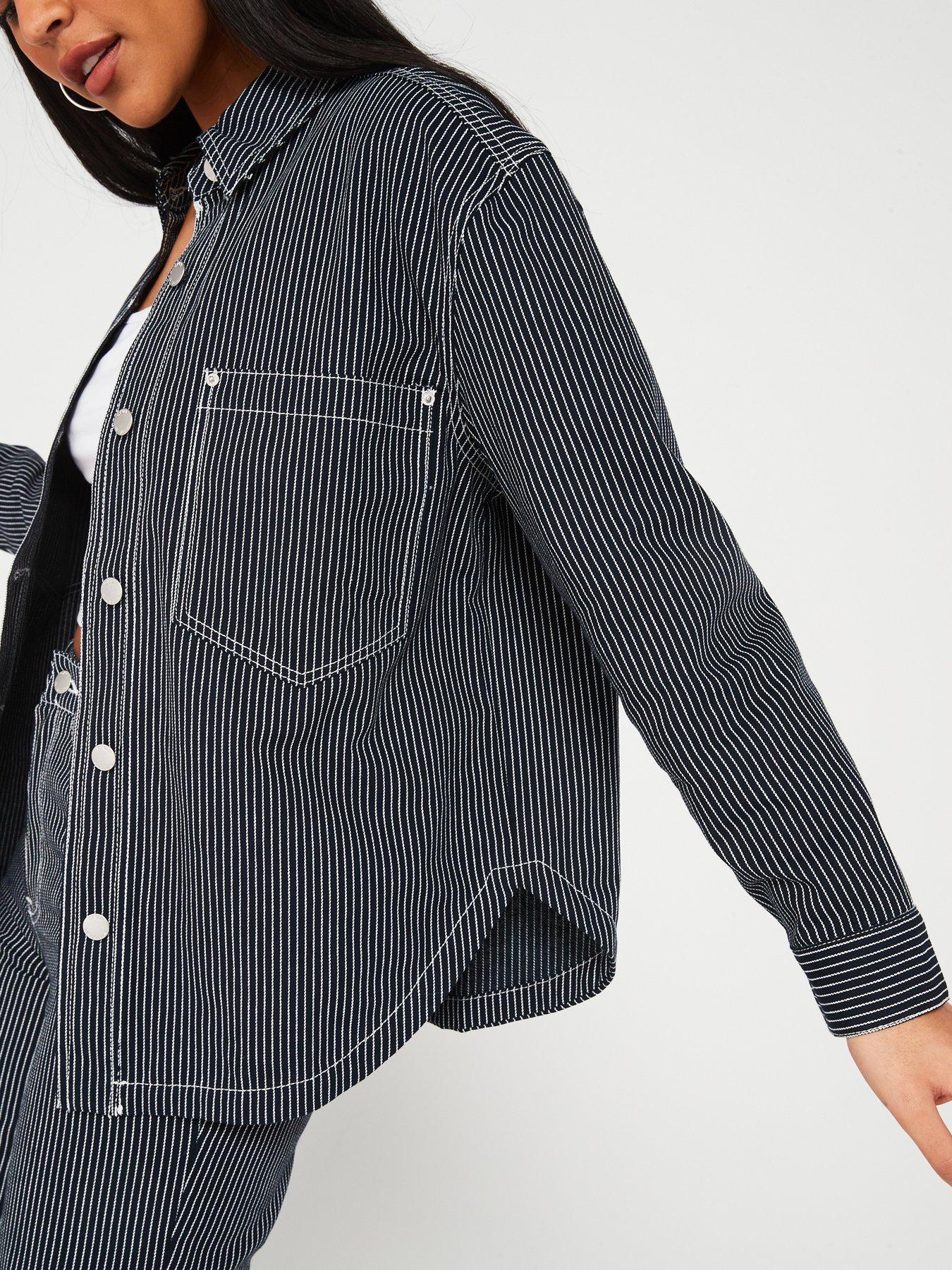 only-stripe-denim-over-shirt-dark-bluewhiteoutfit