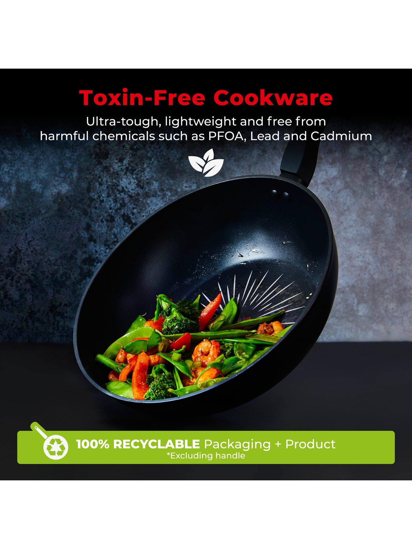 Image 5 of 8 of Tower SmartStart Forged 28 cm Wok