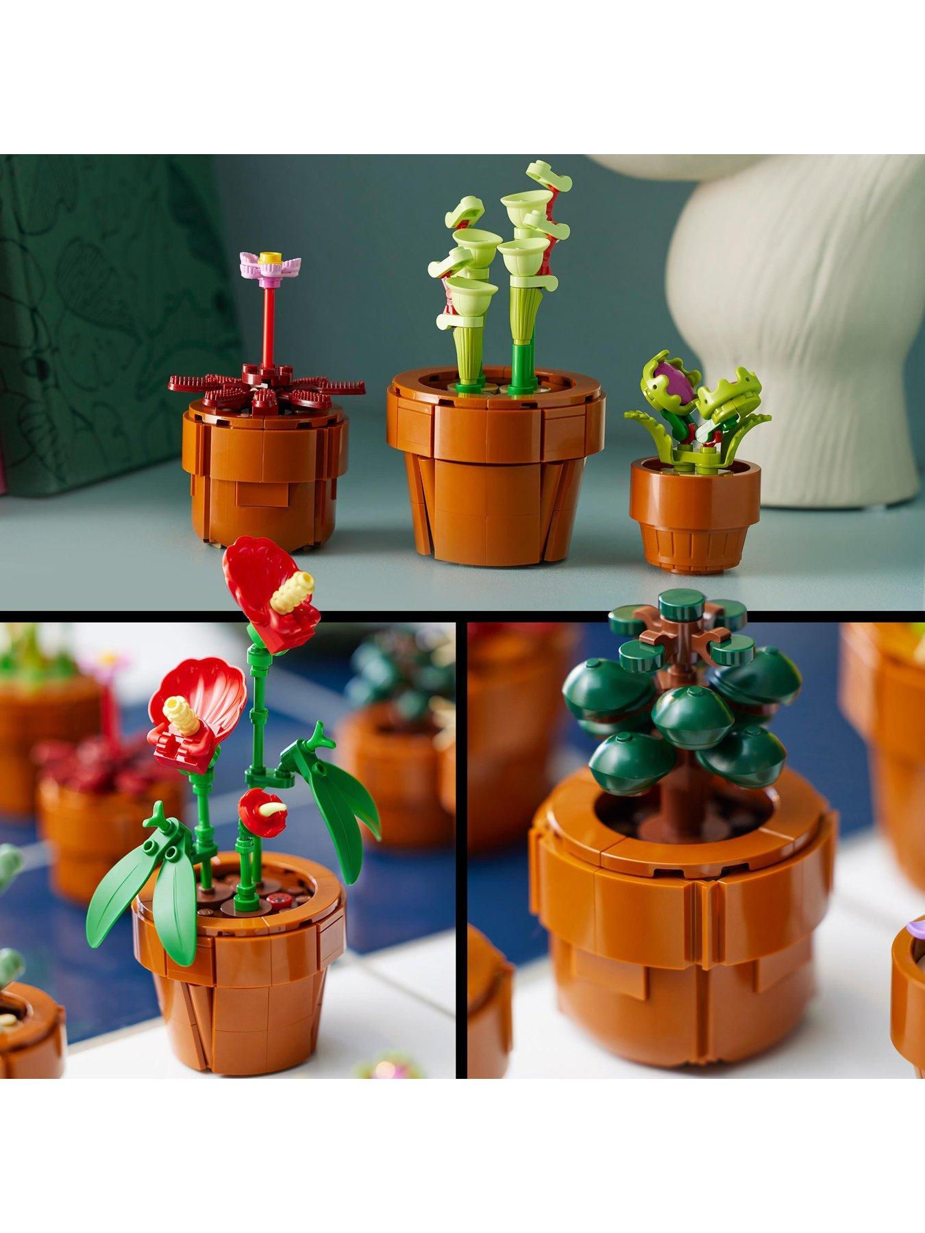 Image 4 of 8 of LEGO Botanical Botanicals Tiny Plants 10329